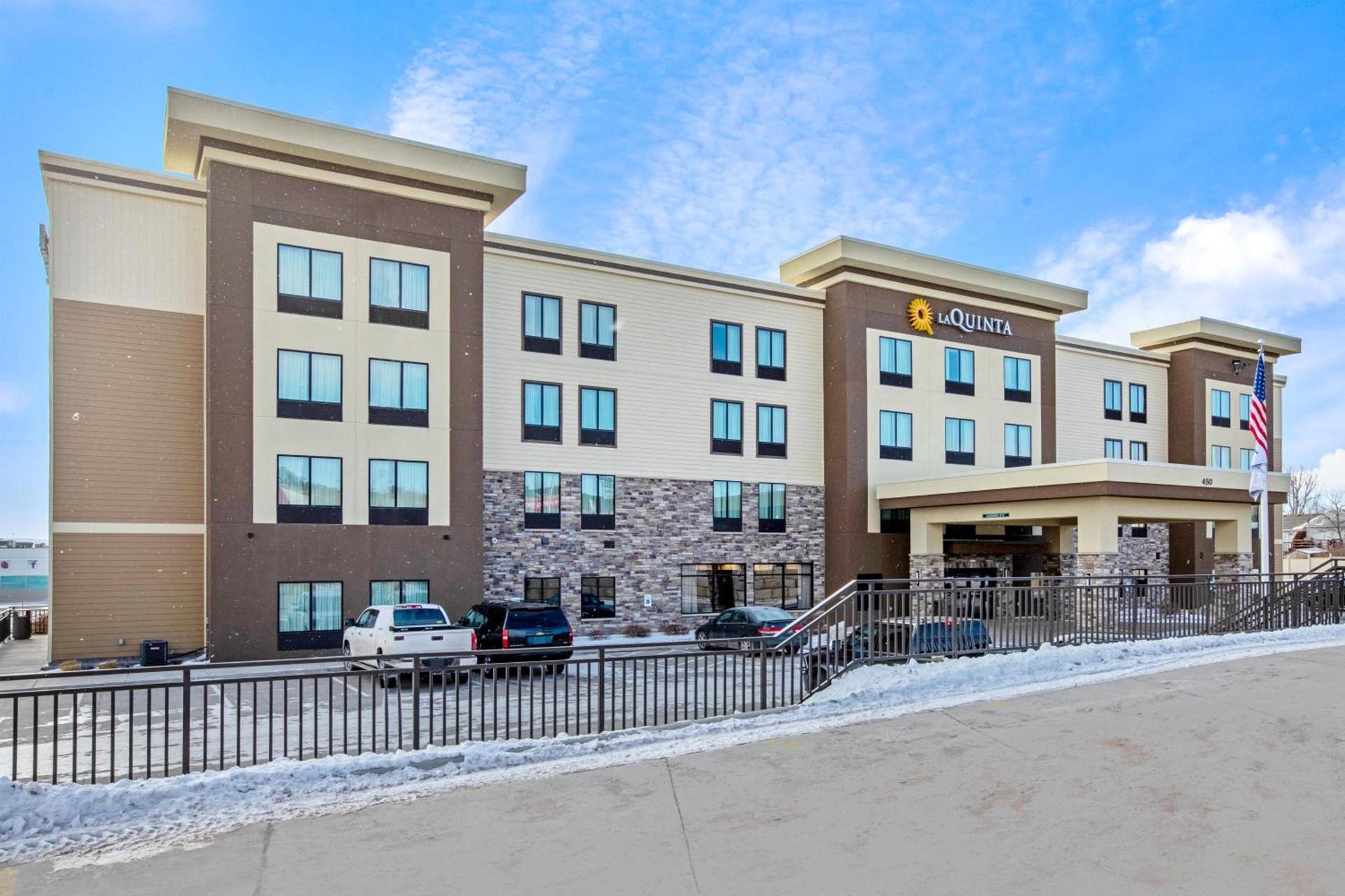 La Quinta by Wyndham Gillette photo 38