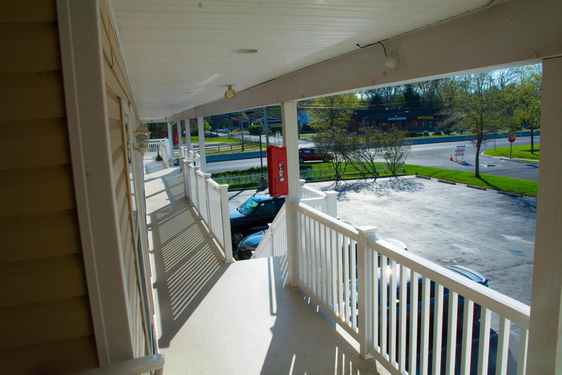 At 9 Motel Near Freehold I-195 photo 31