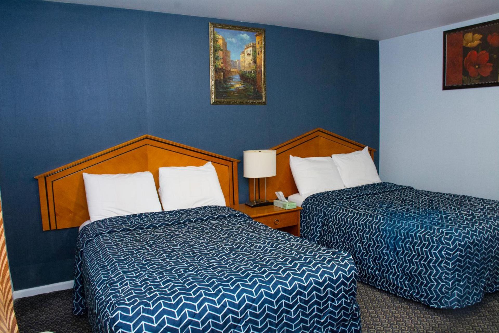 At 9 Motel Near Freehold I-195 photo 43