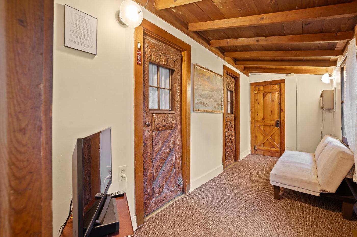 Harney Camp Cabins photo 44