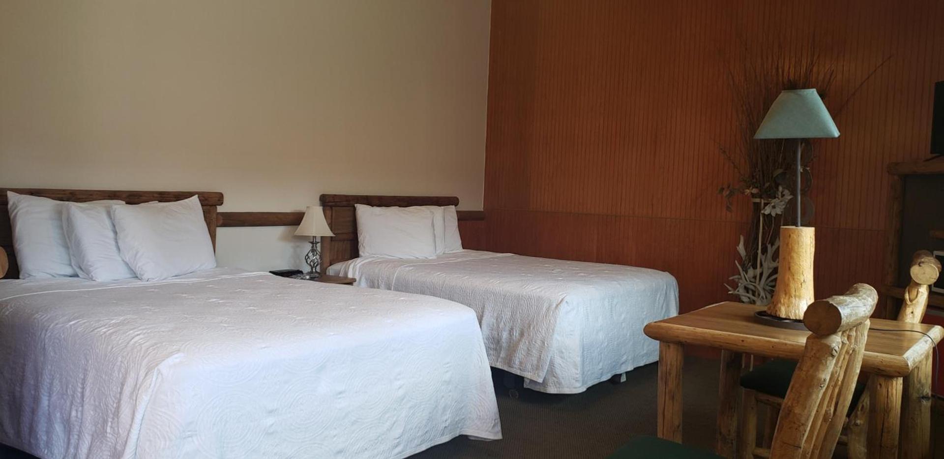 Big Bear Motel photo 8