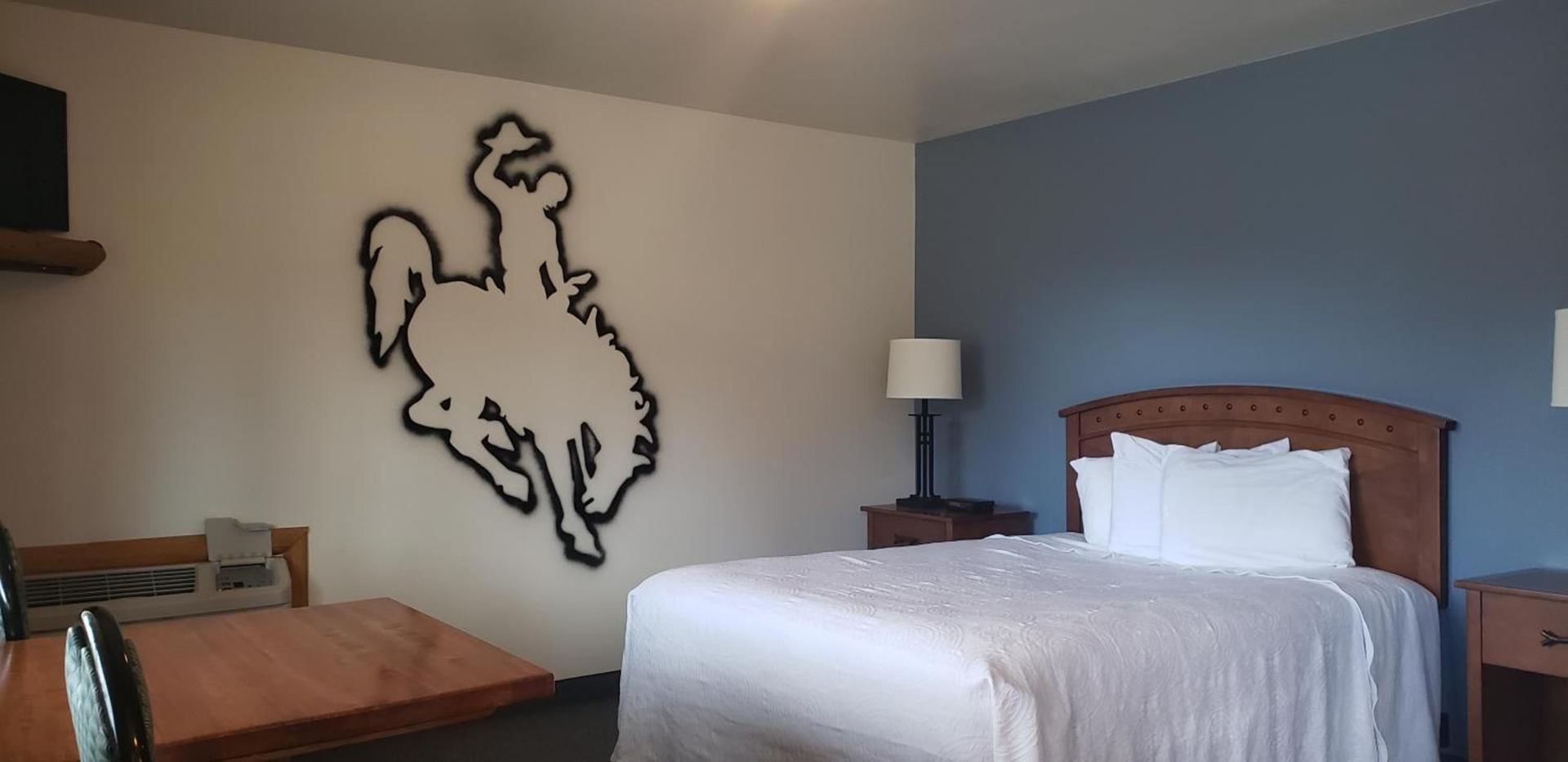 Big Bear Motel photo 12