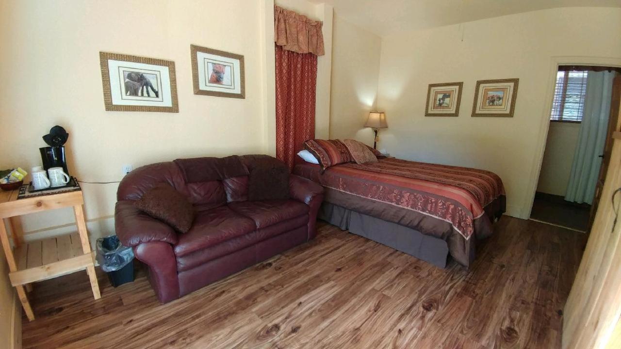 Alpaca Inn, The photo 40