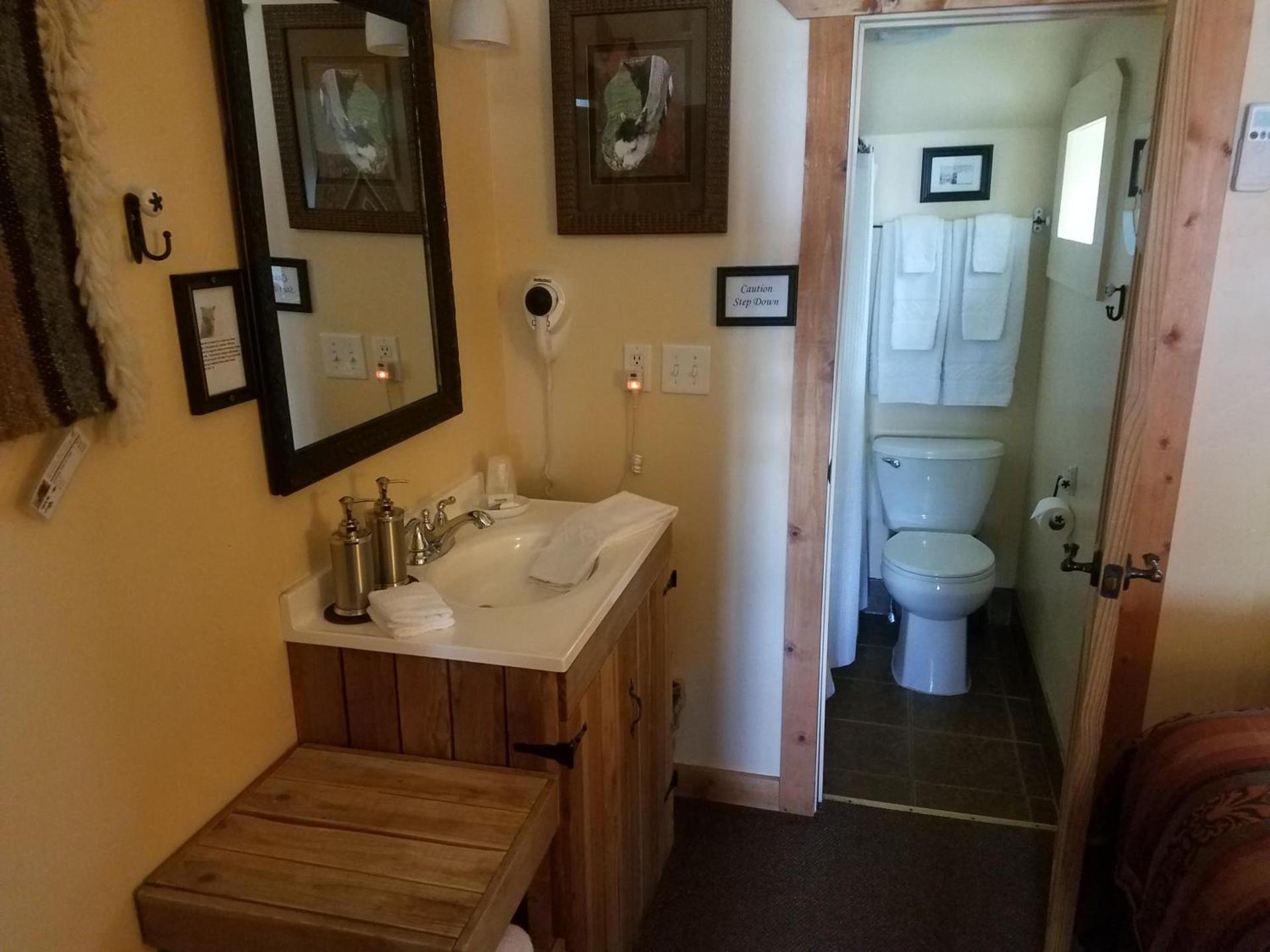 Alpaca Inn, The photo 15