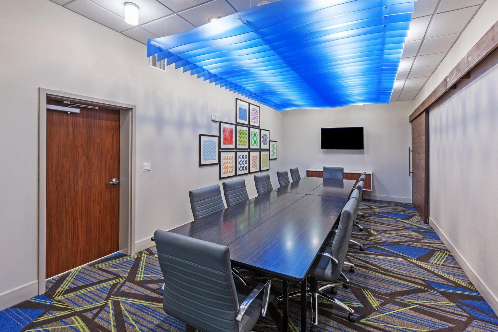 Holiday Inn Express & Suites Brenham South by IHG photo 24