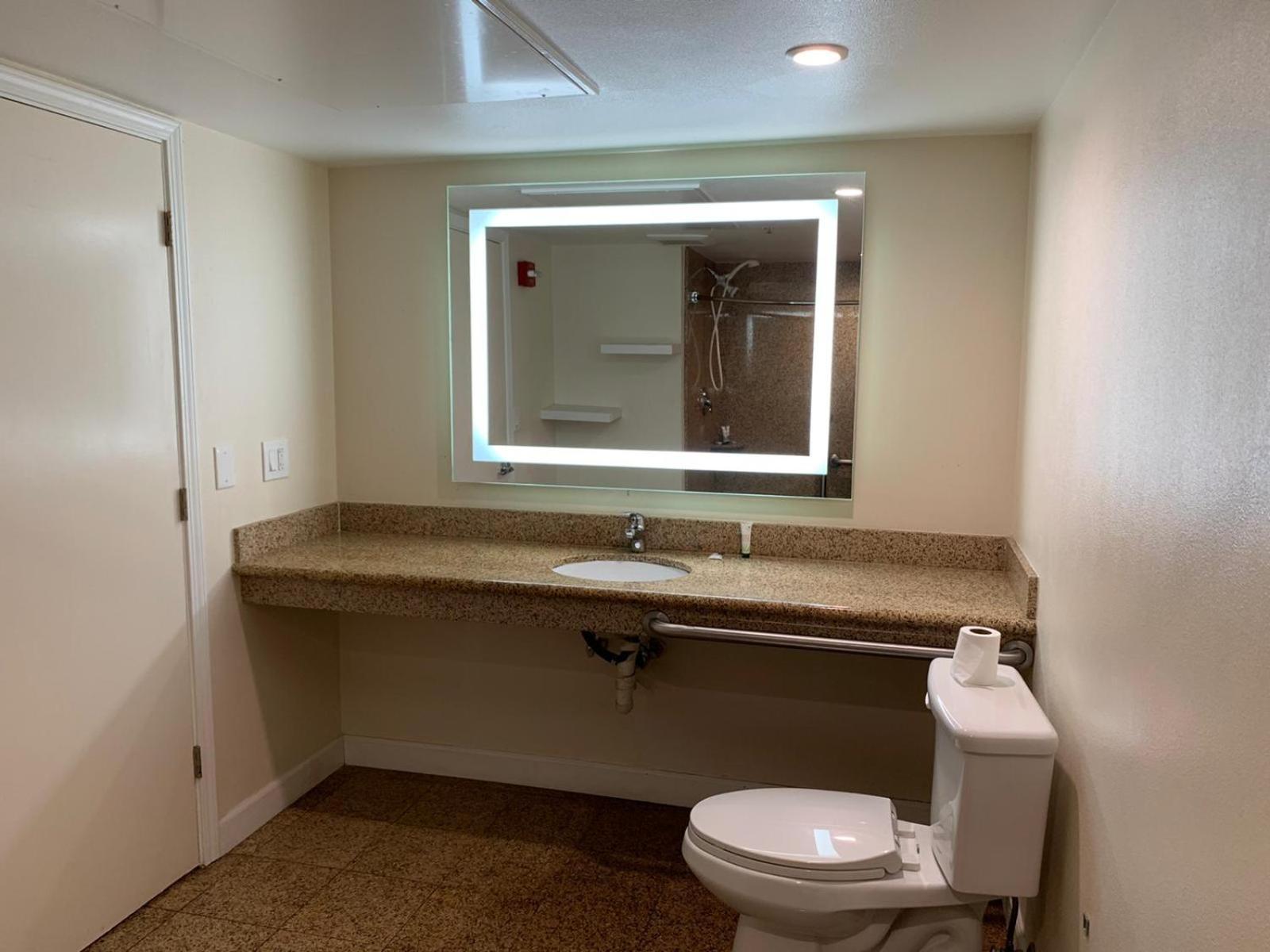 Motel 6 Vallejo, CA - Napa Valley photo 14