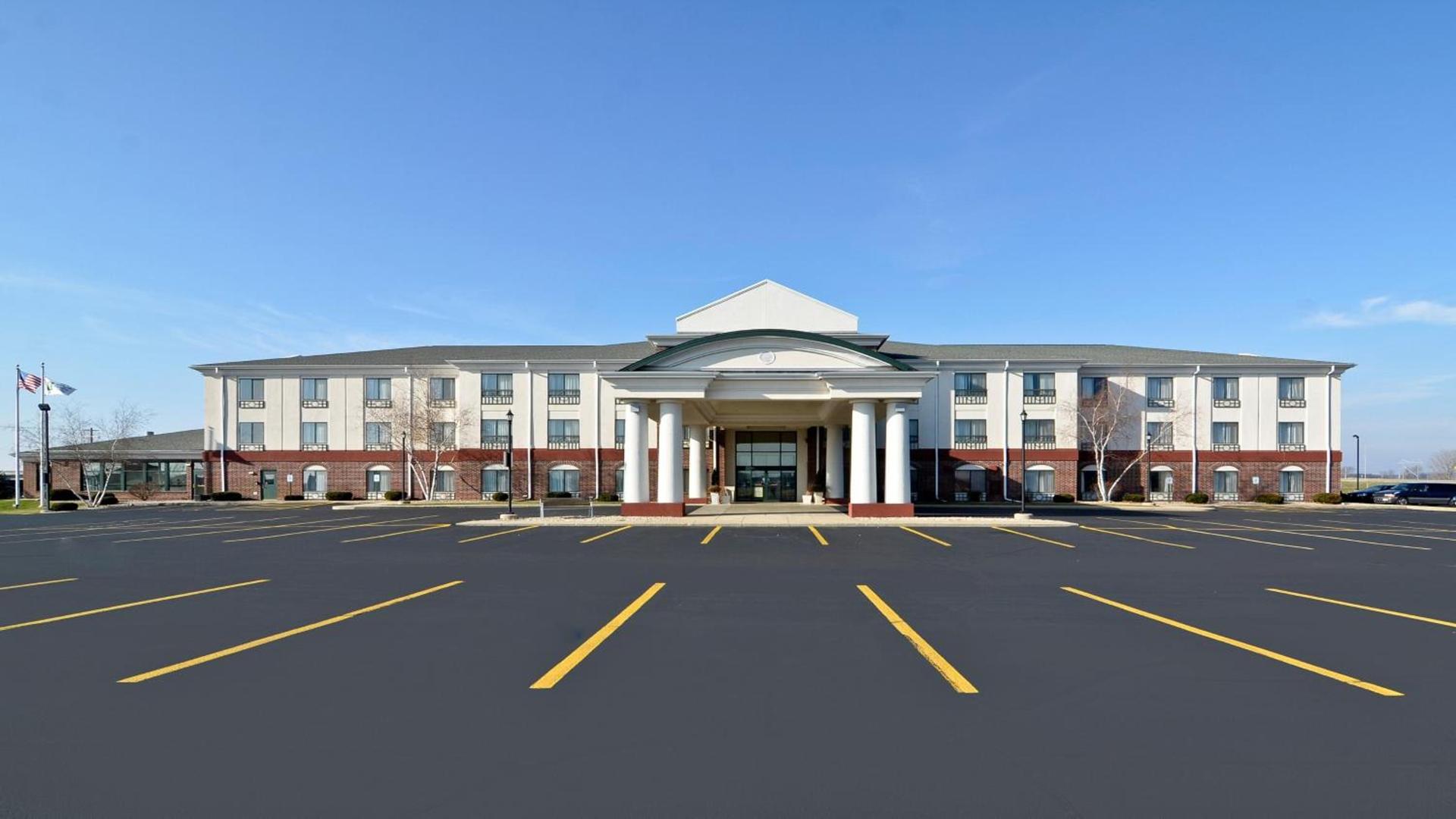 Holiday Inn Express Hotel & Suites Fort Atkinson by IHG — hotel in Fort Atkinson