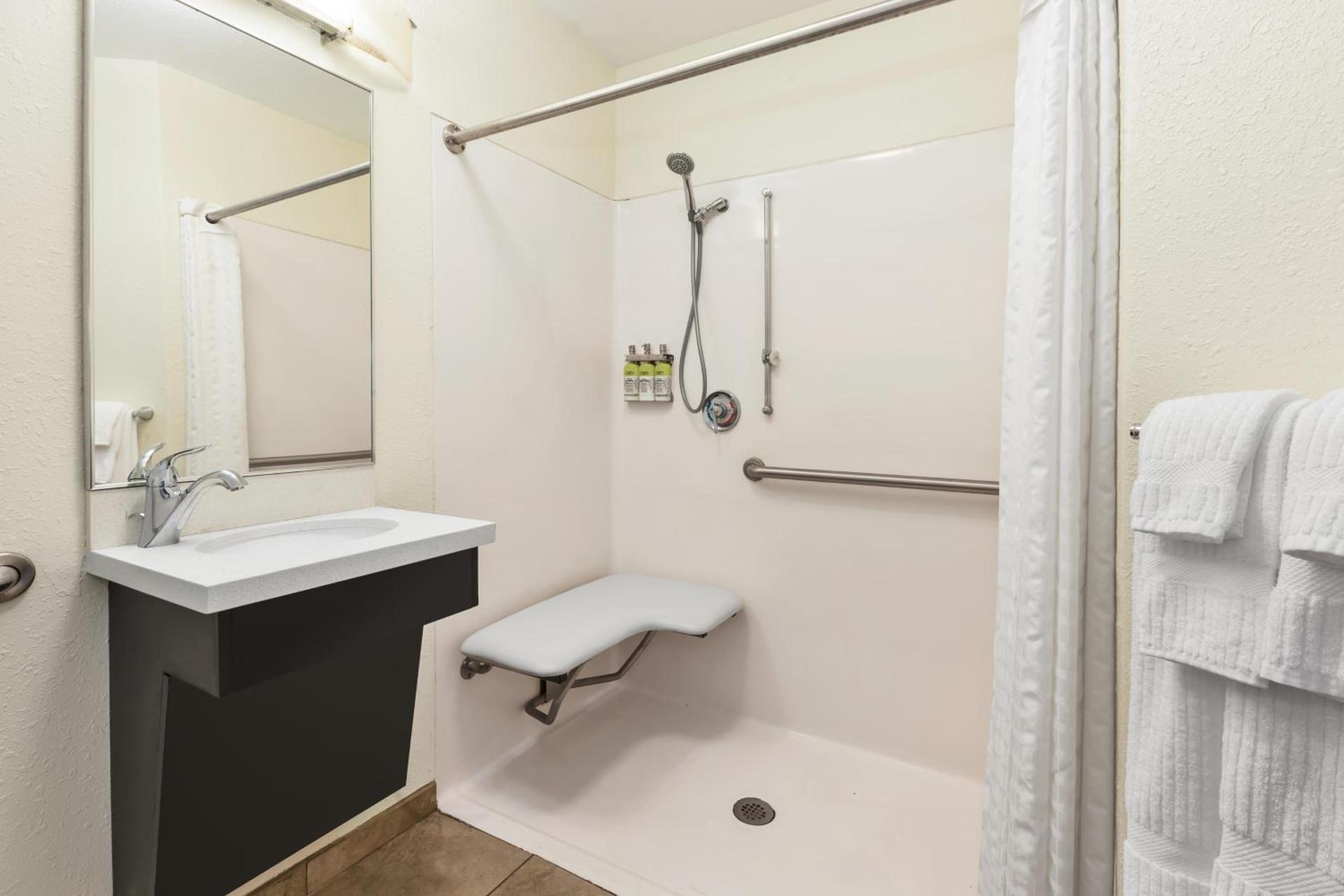 Candlewood Suites Rocky Mount by IHG photo 22