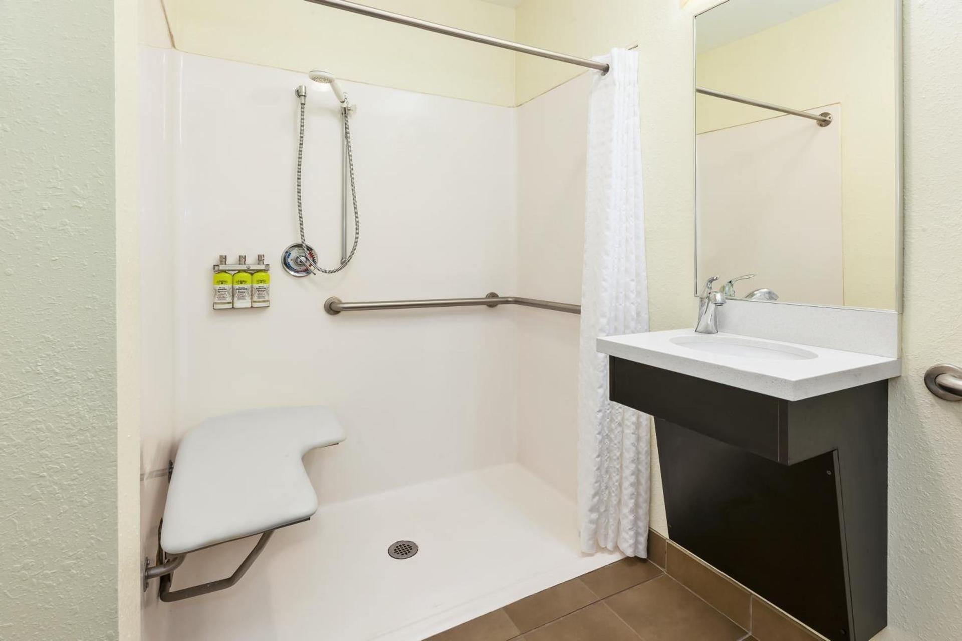 Candlewood Suites Rocky Mount by IHG photo 23