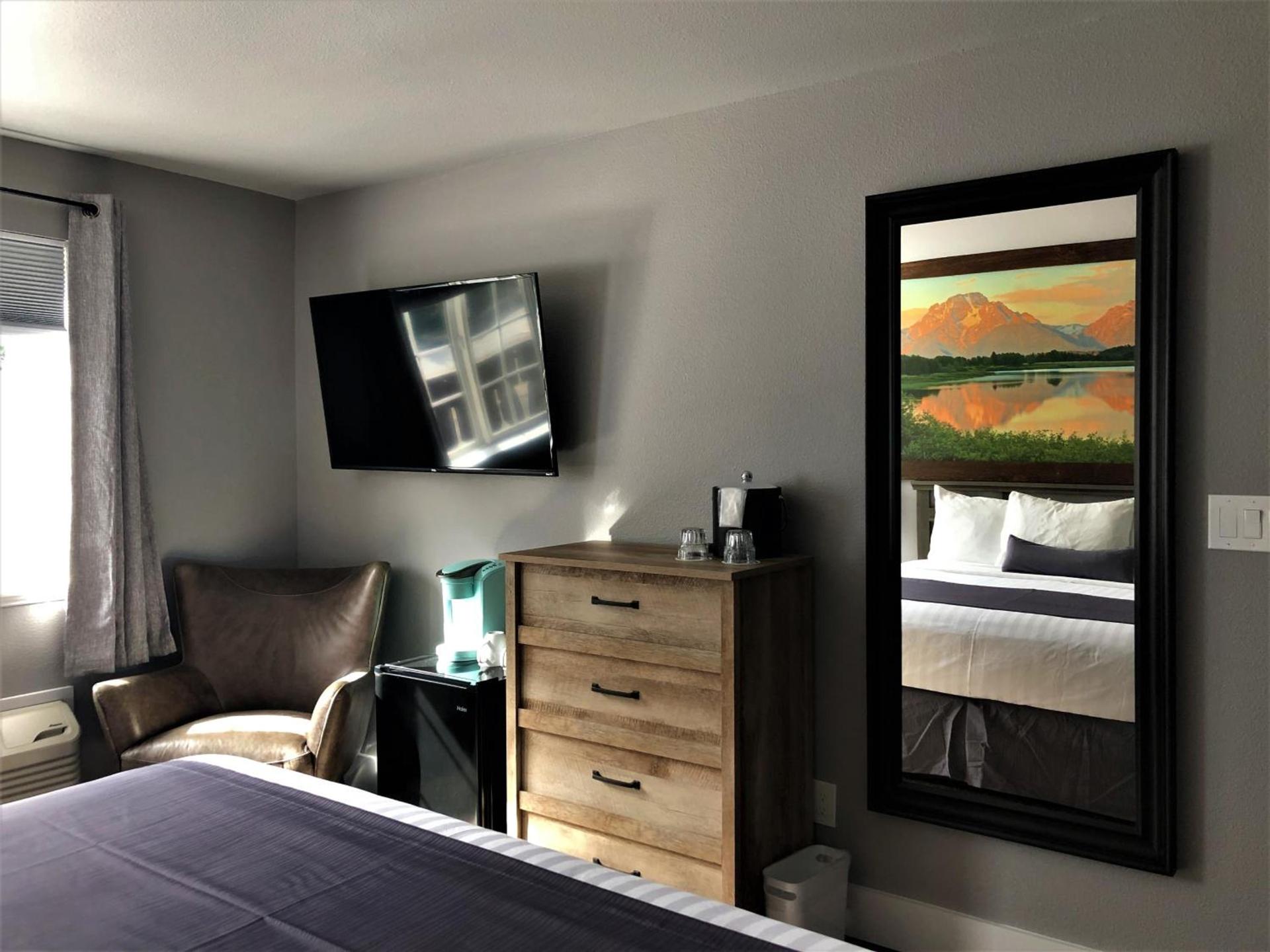Blue Elk Inn photo 45