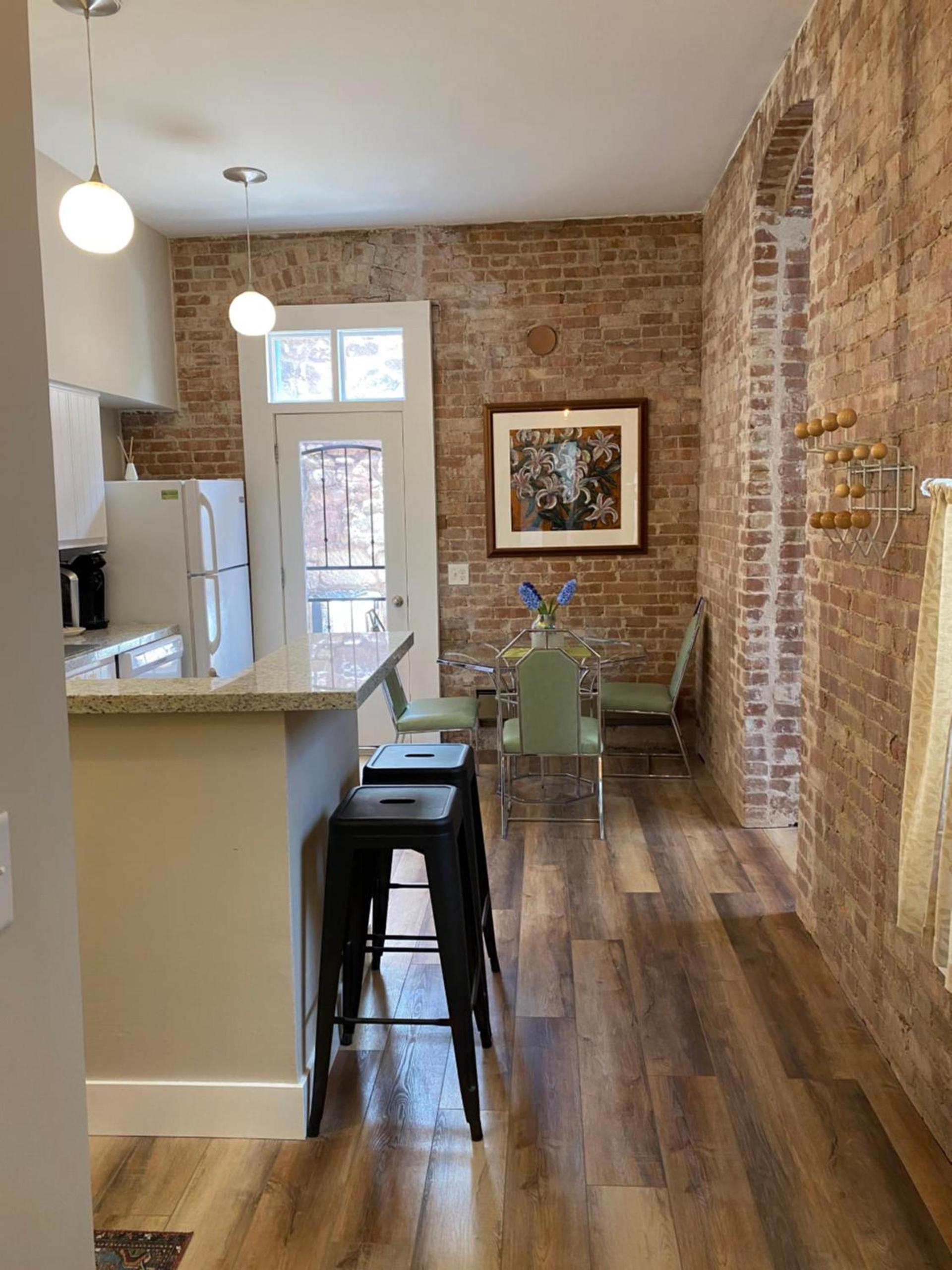 Bisbee Brownstone Suites photo 18