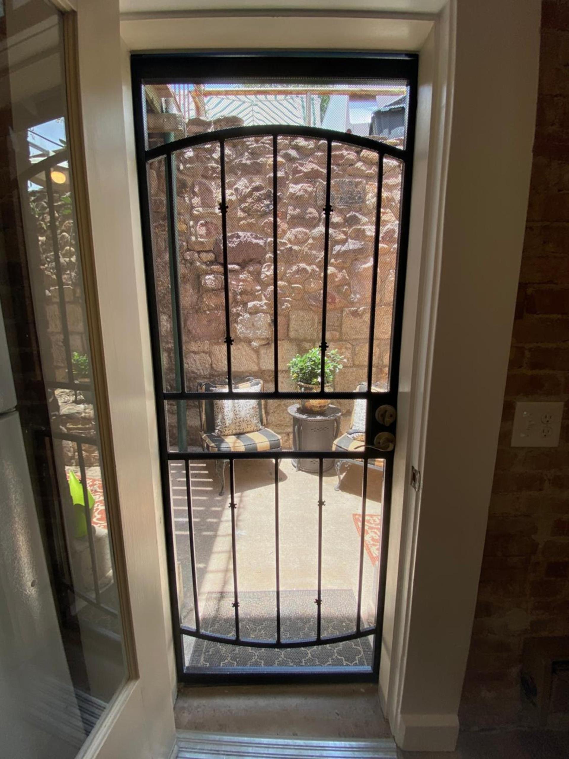 Bisbee Brownstone Suites photo 15