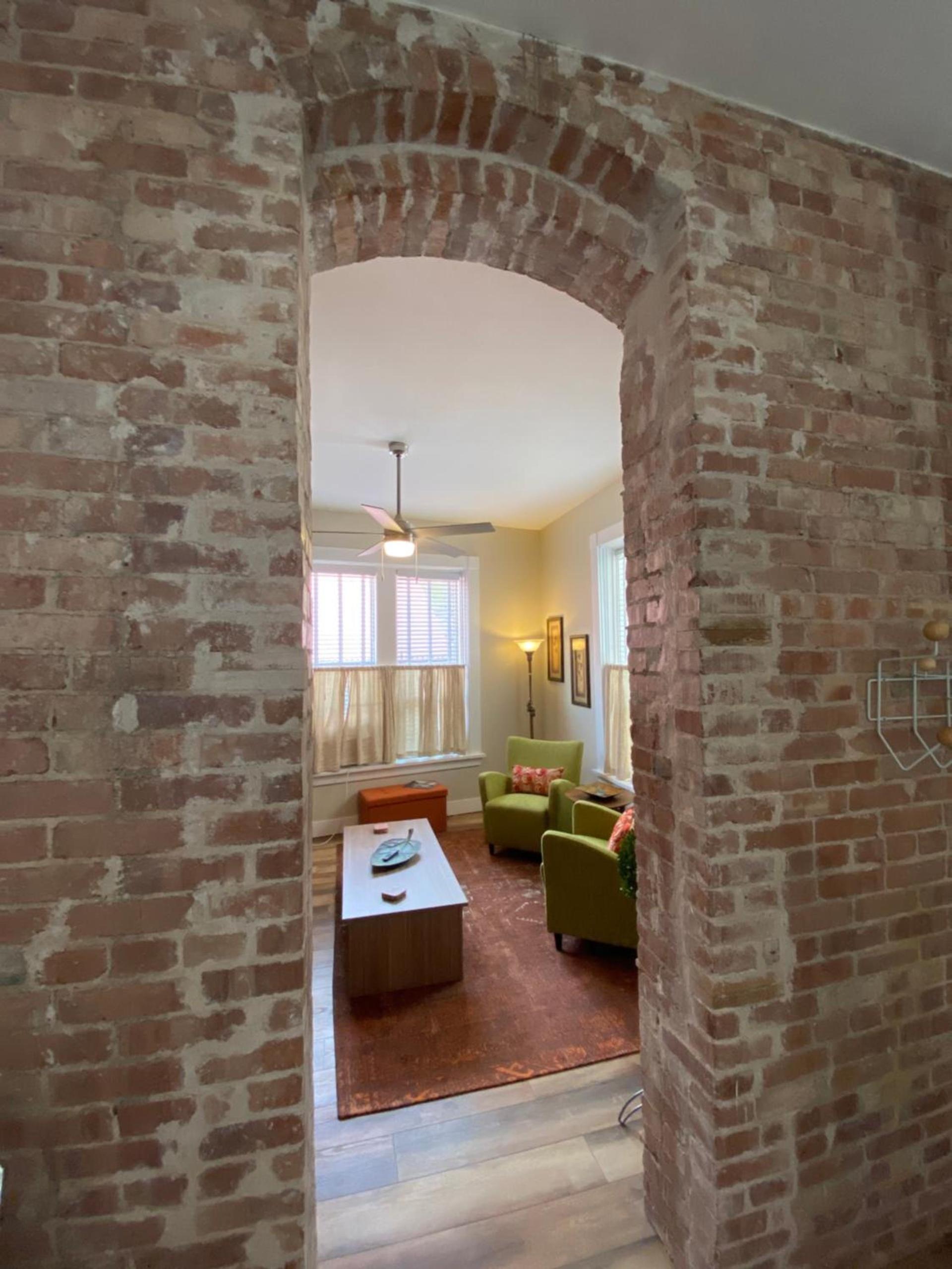 Bisbee Brownstone Suites photo 12