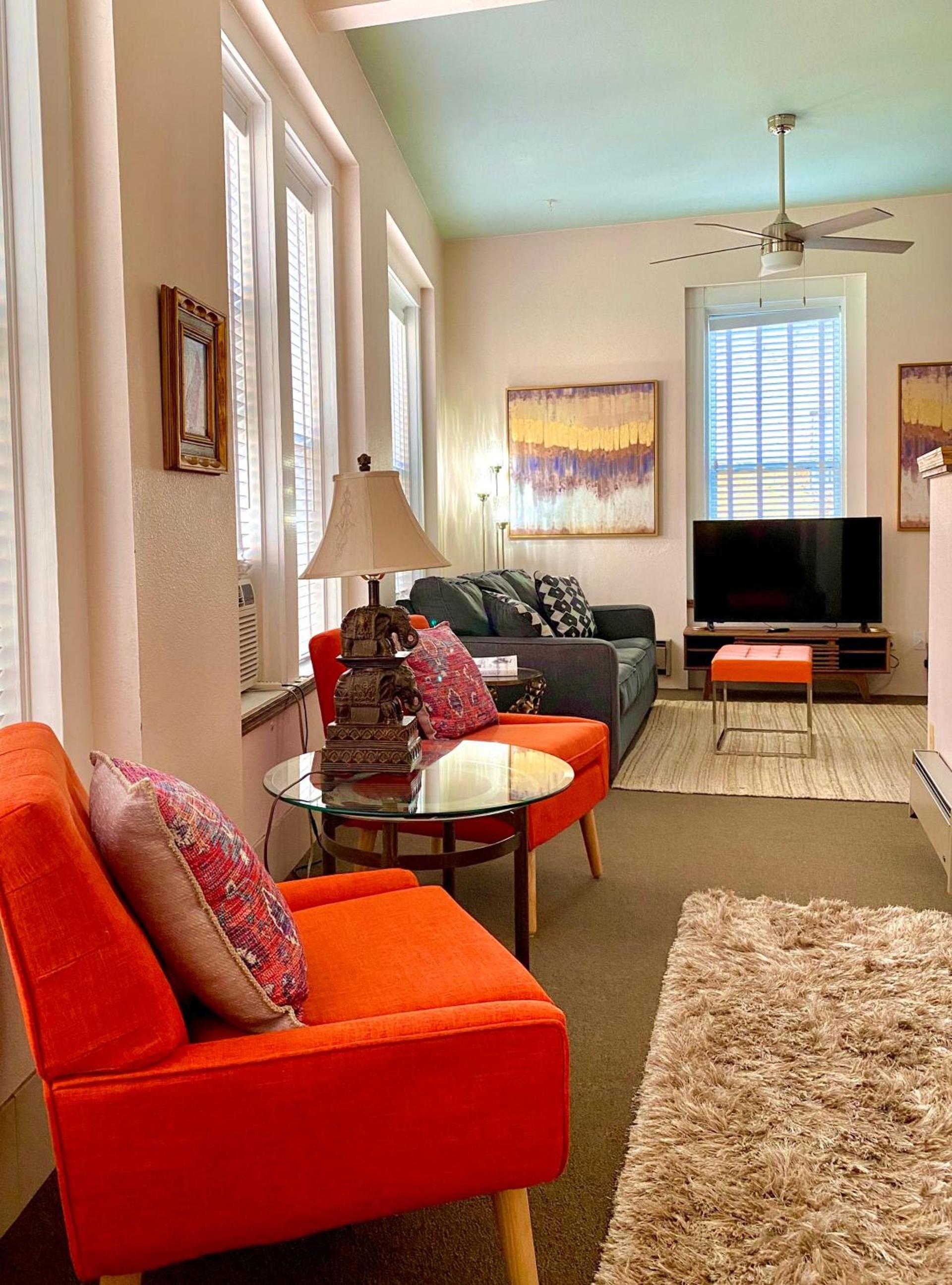 Bisbee Brownstone Suites photo 11