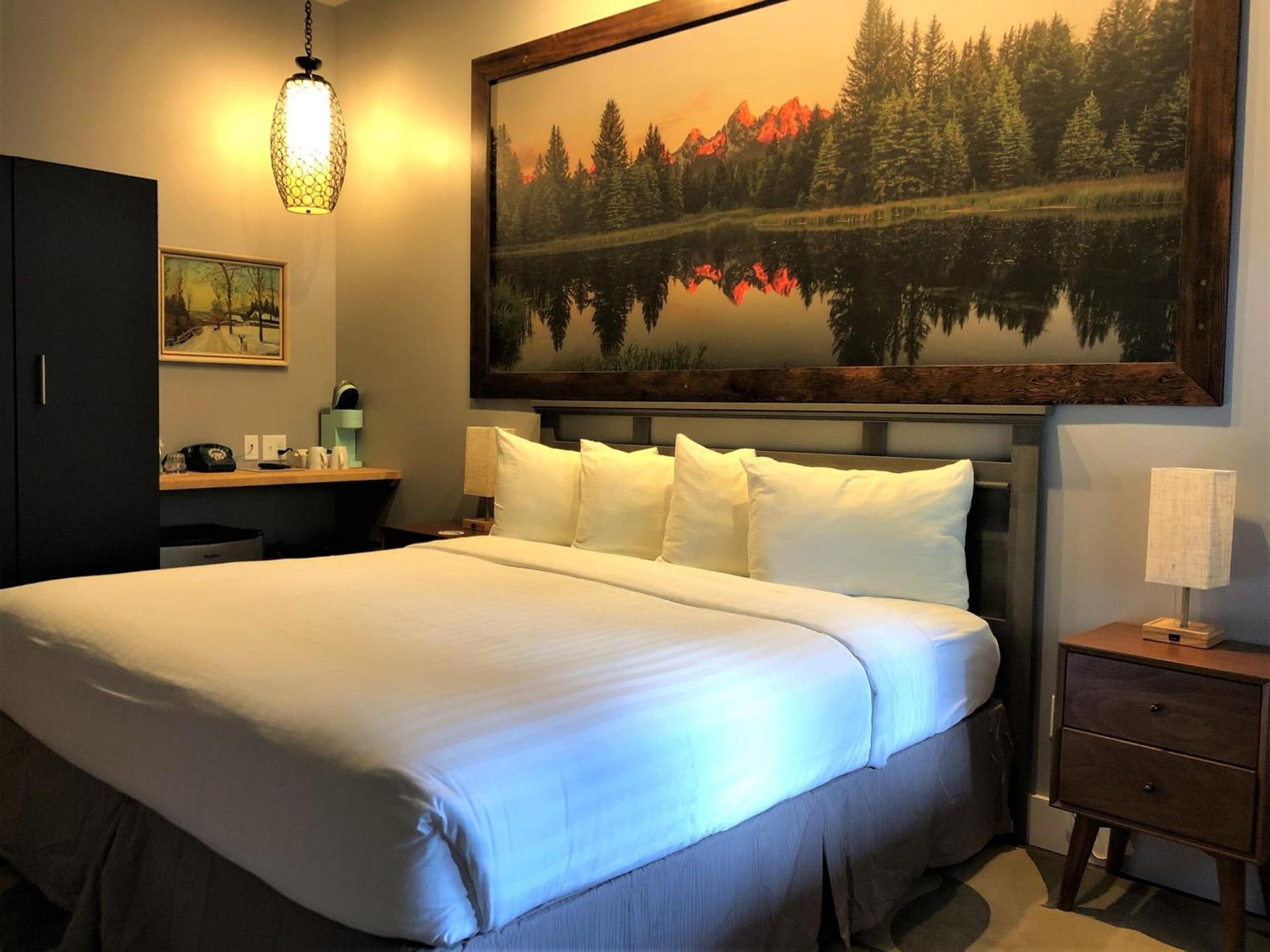 Blue Elk Inn photo 36