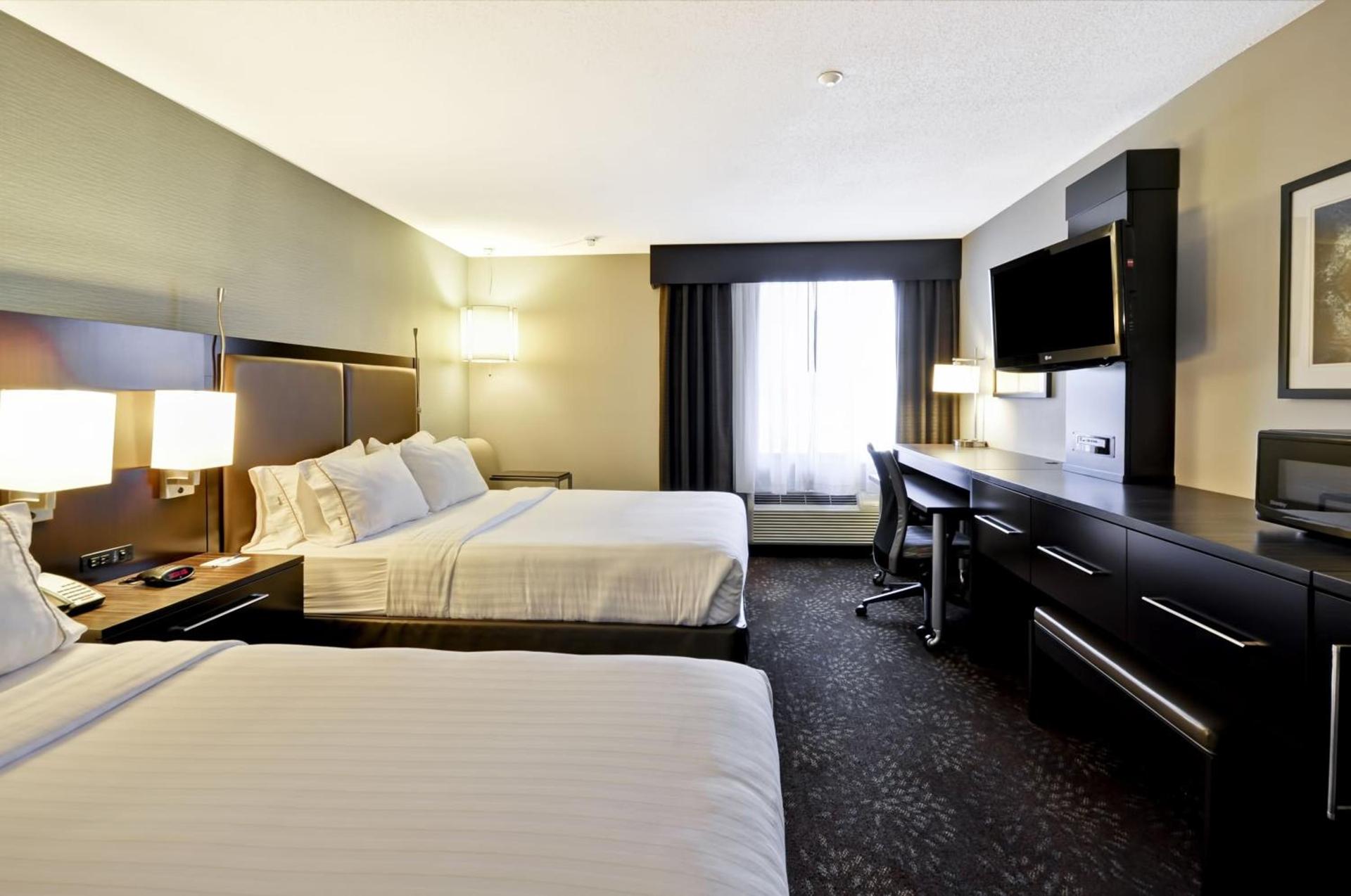 Holiday Inn Express Romulus / Detroit Airport by IHG photo 25