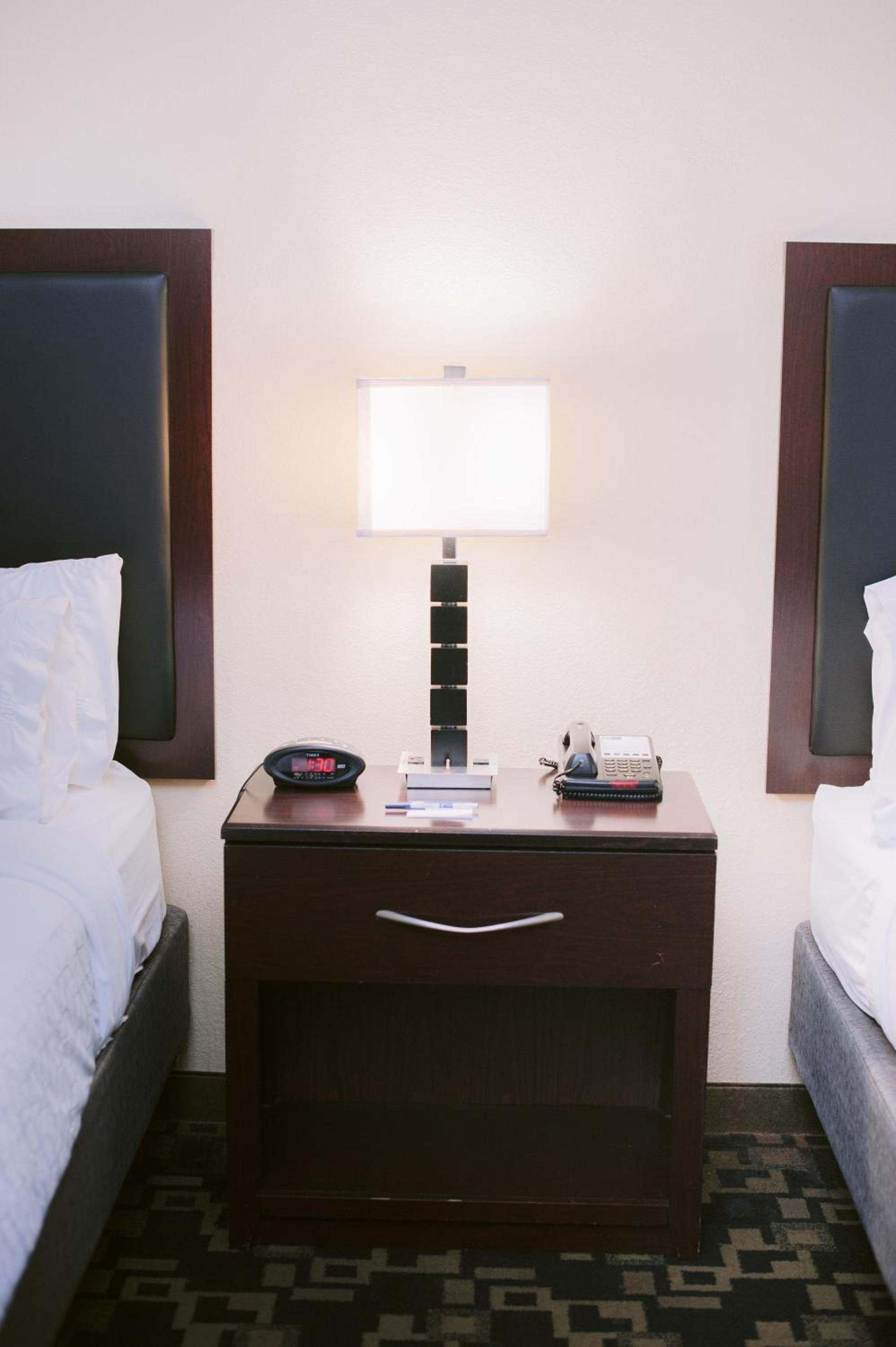 Holiday Inn Express Hotel Raleigh Southwest by IHG photo 5