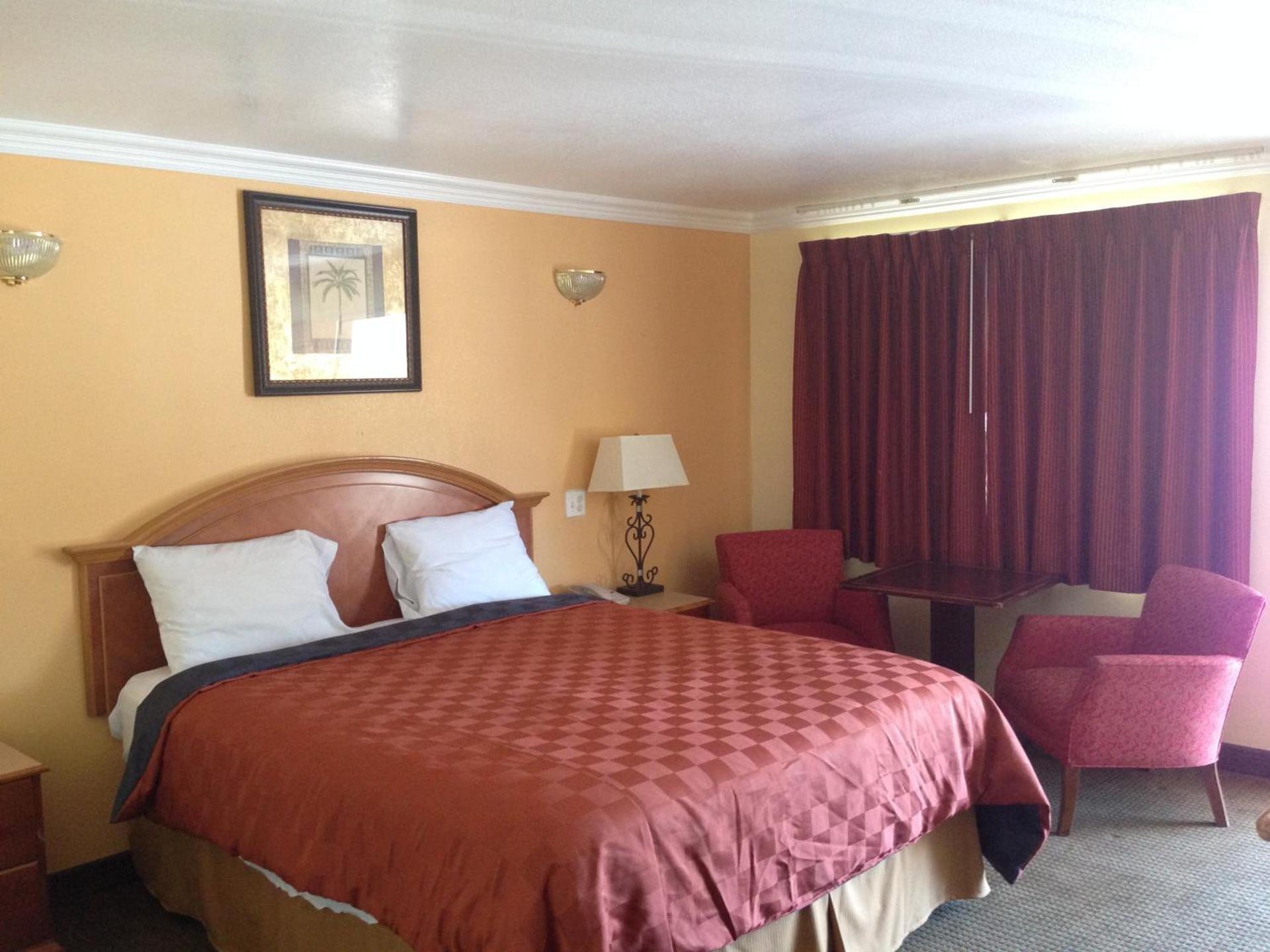 Downtown Motel 7 photo 5