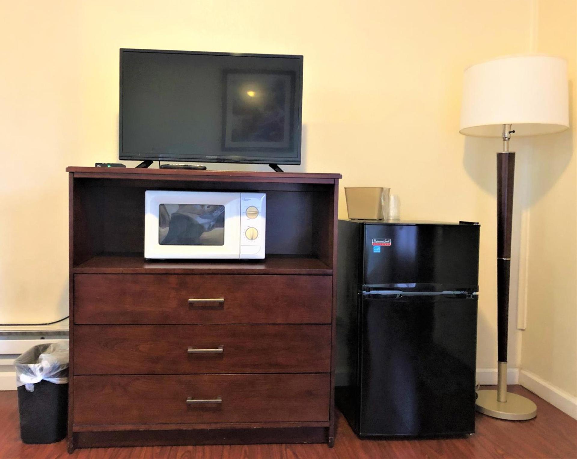Blue Coast Inn & Suites photo 12