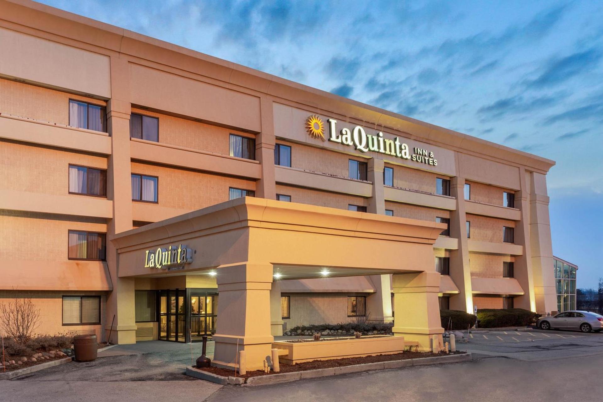 La Quinta by Wyndham Chicago Gurnee photo 31