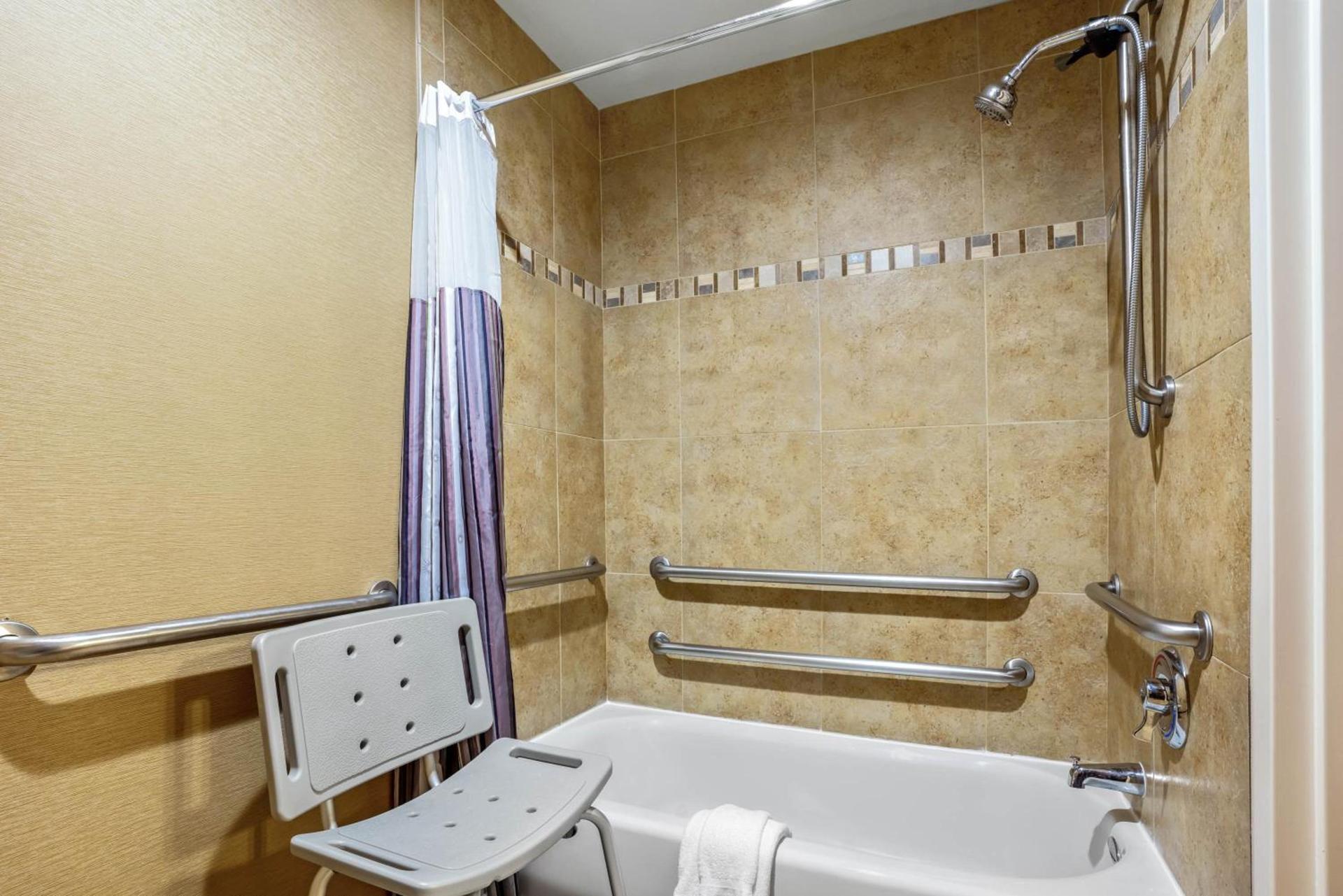 La Quinta by Wyndham Coeur d`Alene photo 51