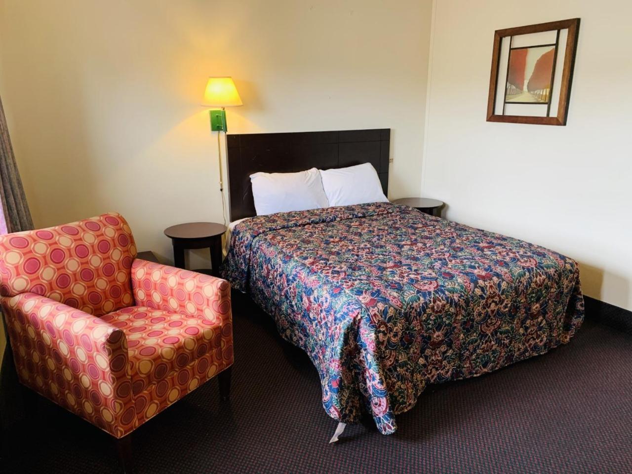 Express Inn photo 14