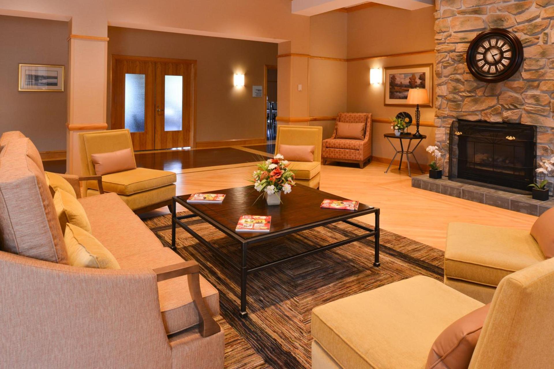 Holiday Inn Express Breezewood by IHG photo 2