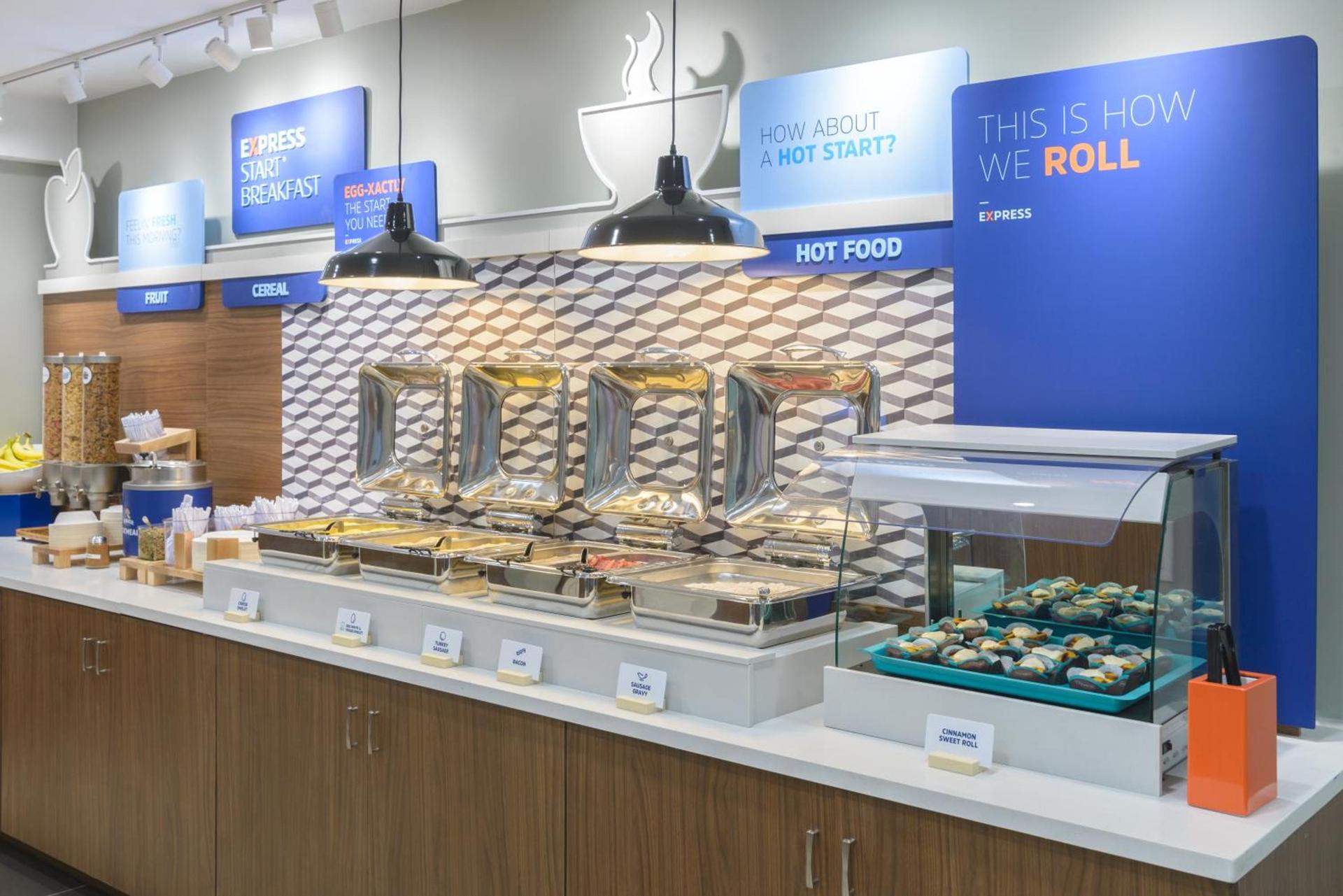 Holiday Inn Express Southington by IHG photo 2