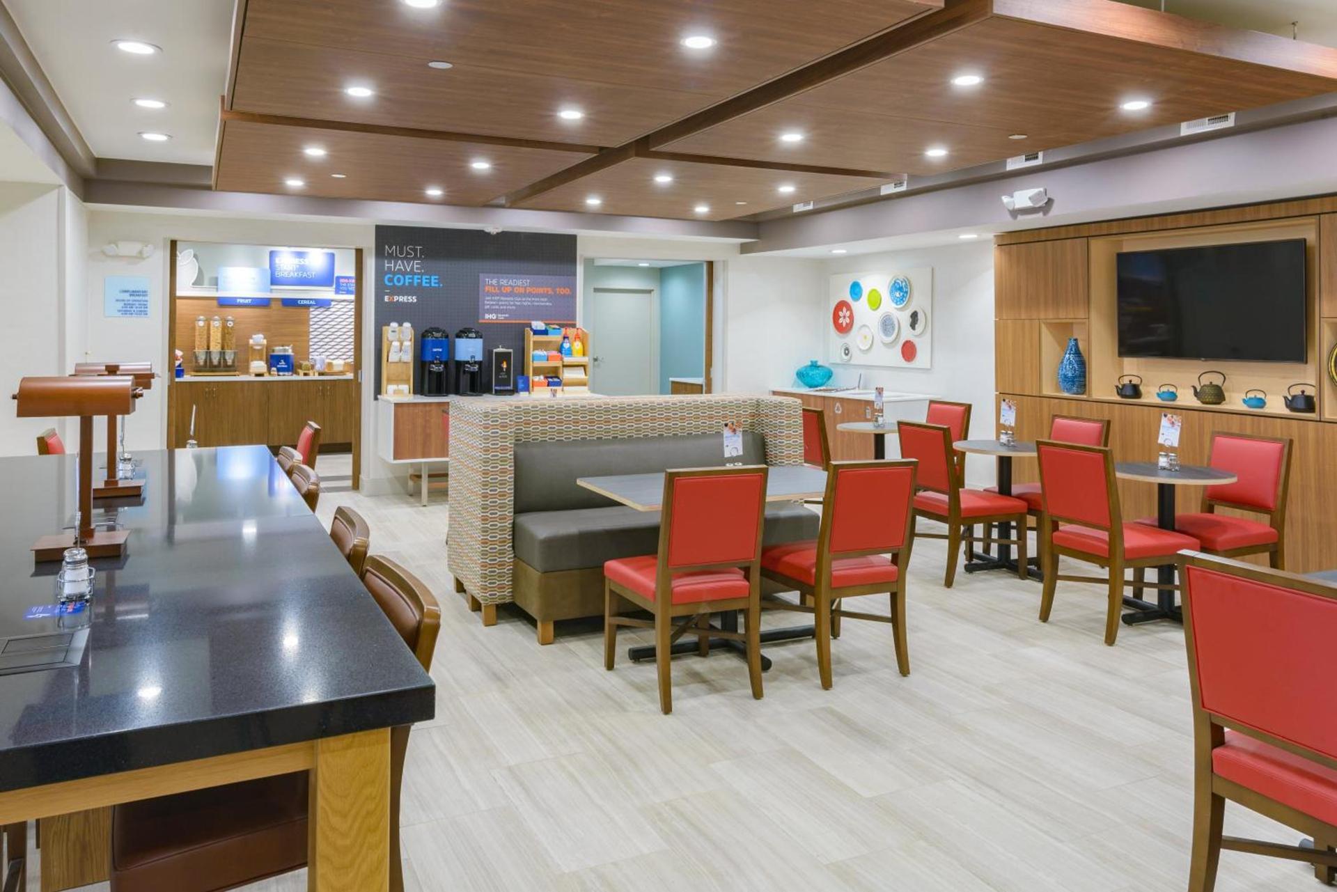 Holiday Inn Express Southington by IHG photo 11