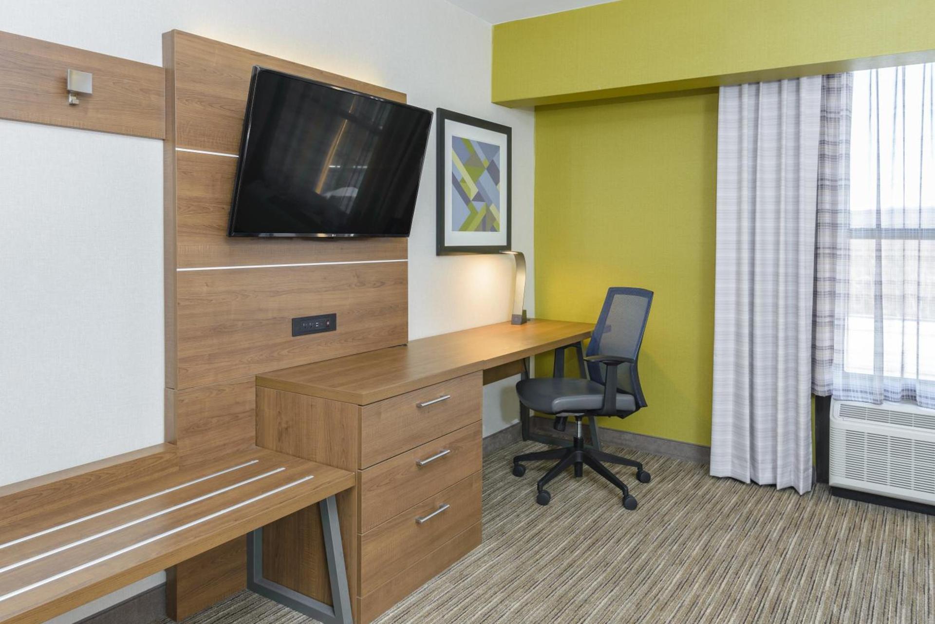 Holiday Inn Express Southington by IHG photo 39