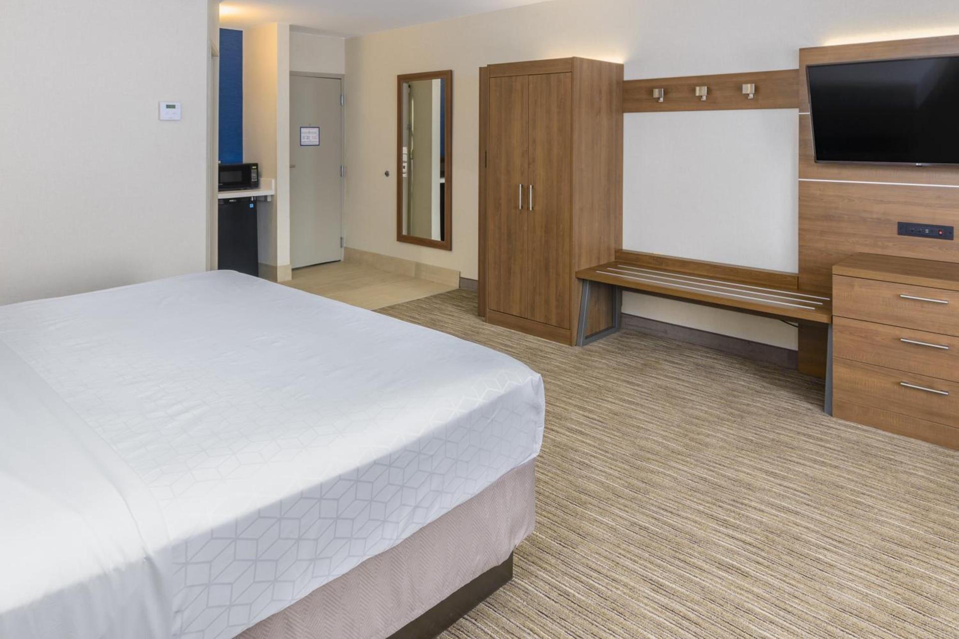 Holiday Inn Express Southington by IHG photo 48