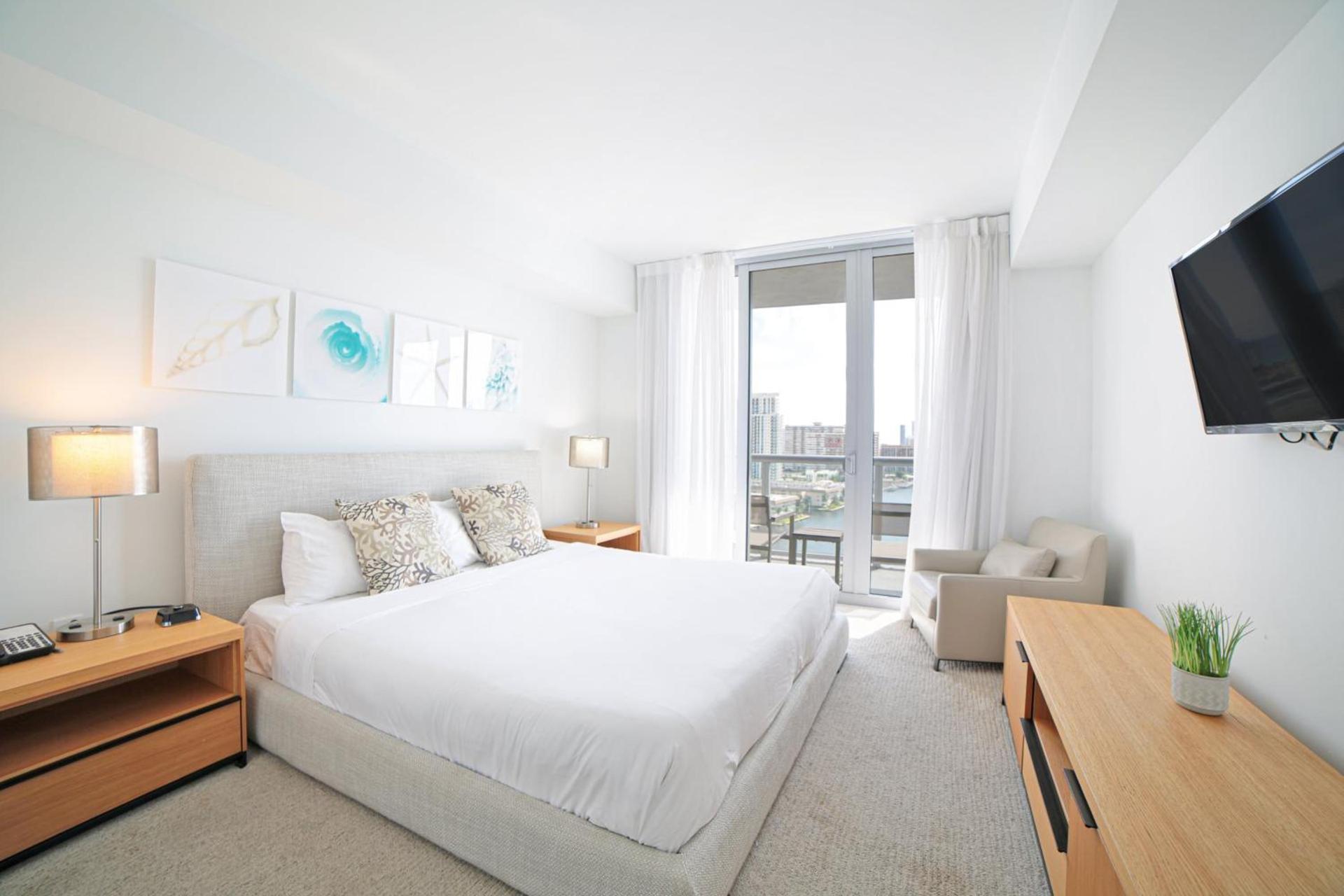 Private Ocean Luxury Condos at Beachwalk Resort photo 40