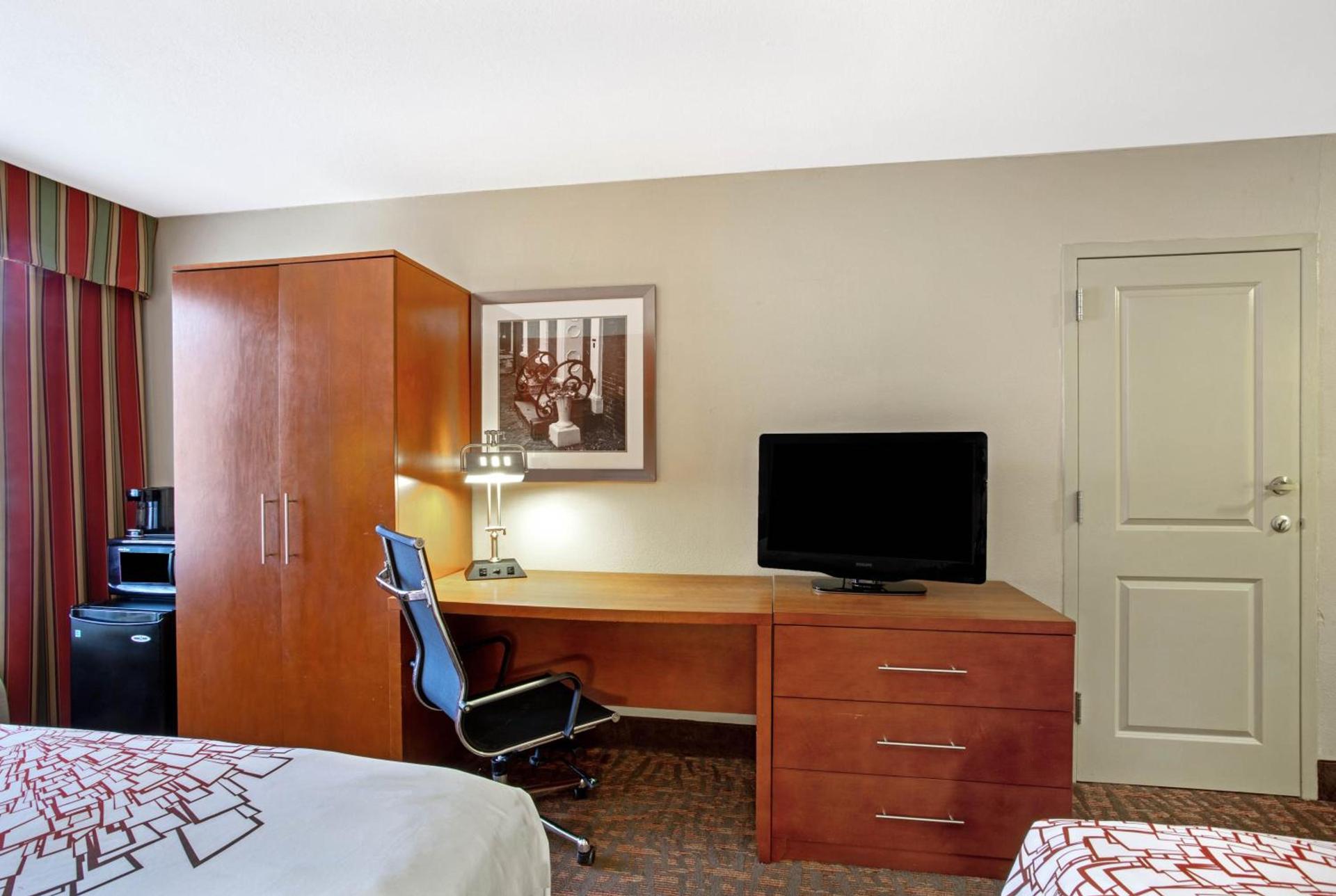 La Quinta by Wyndham Williamsburg Historic Area photo 4