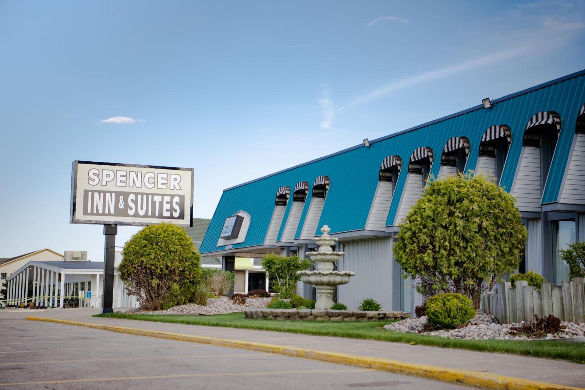 Spencer Inn & Suites photo 6
