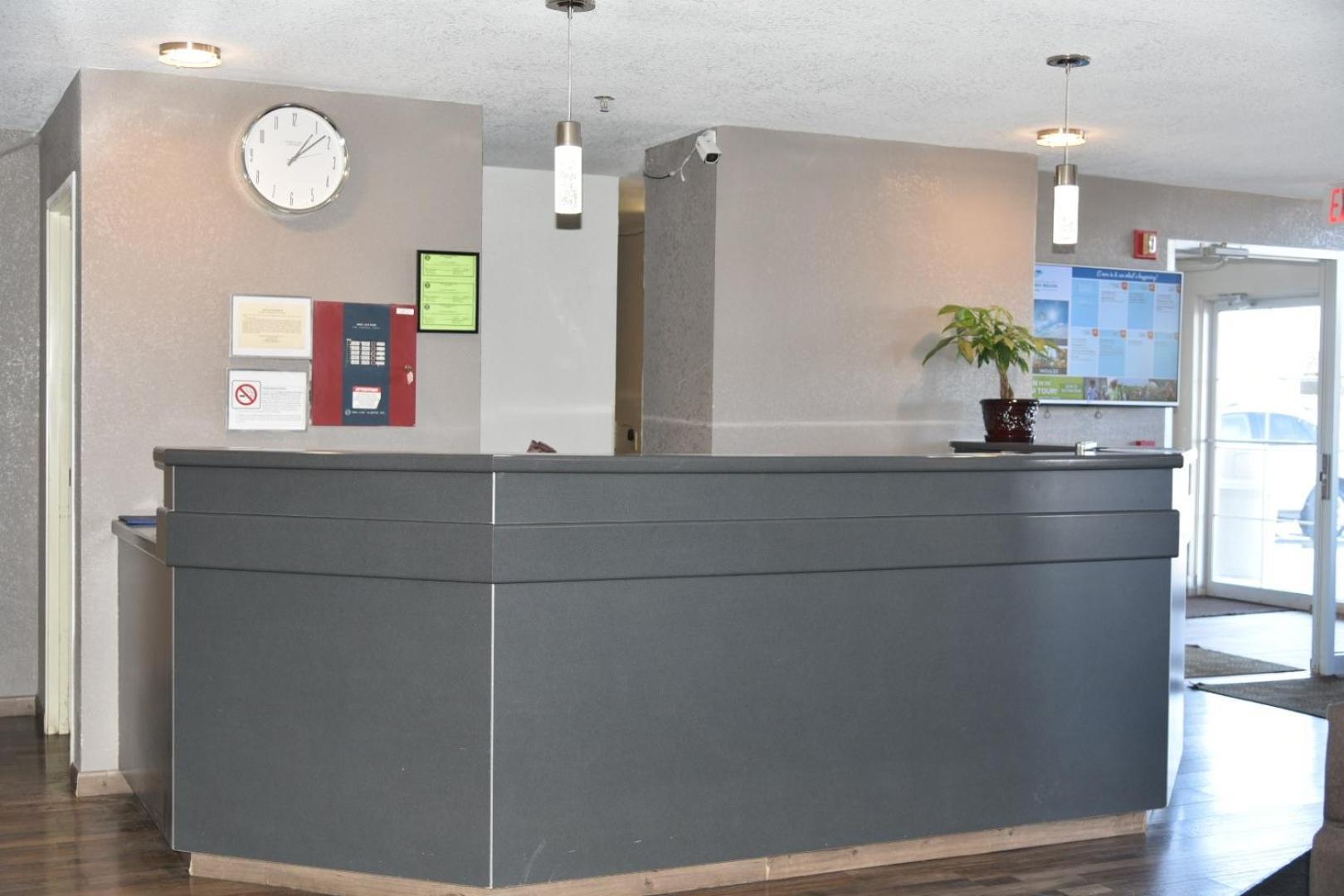 Microtel Inn & Suites by Wyndham Fond Du Lac photo 15