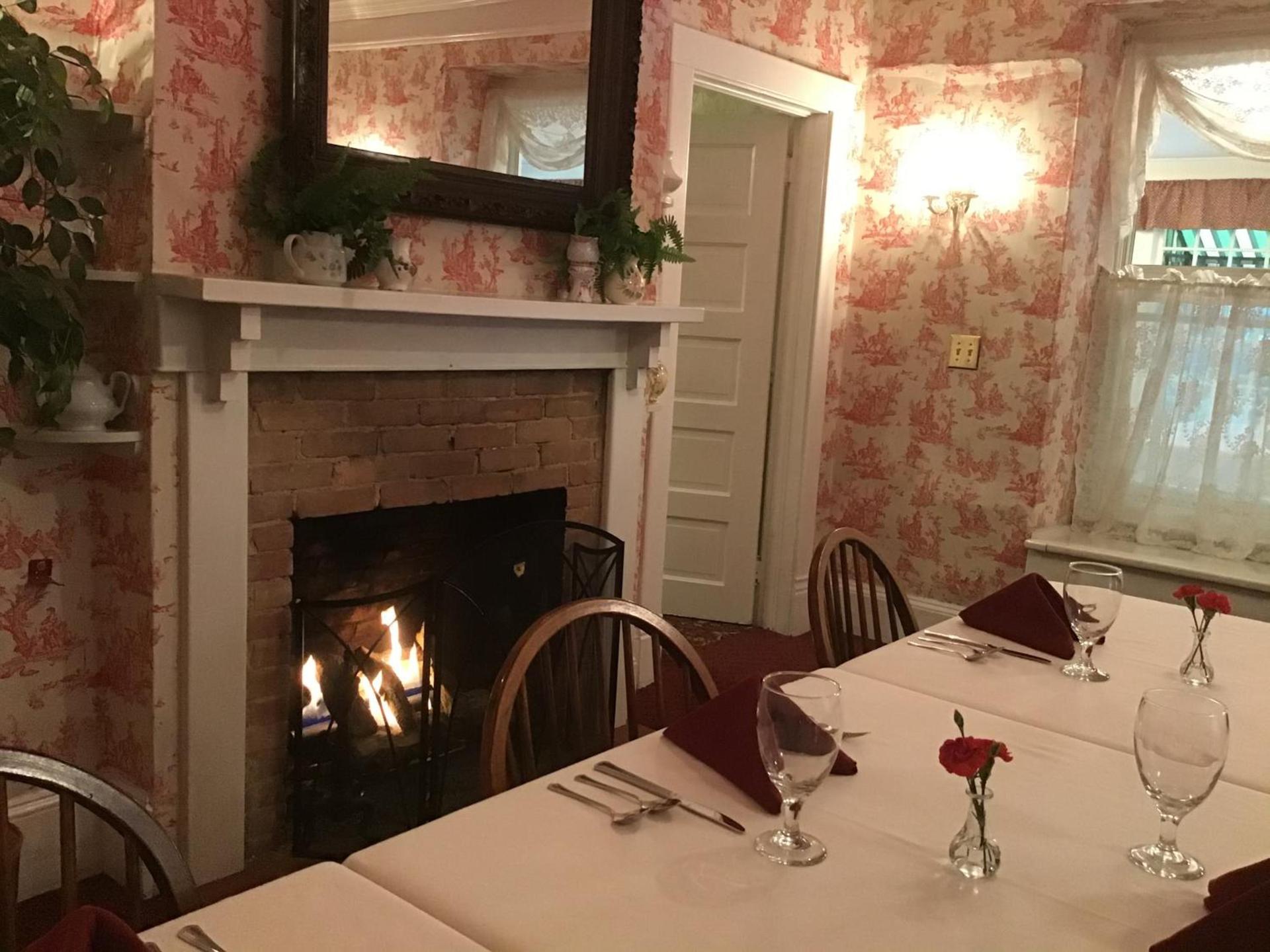 Red Rocker Inn photo 28