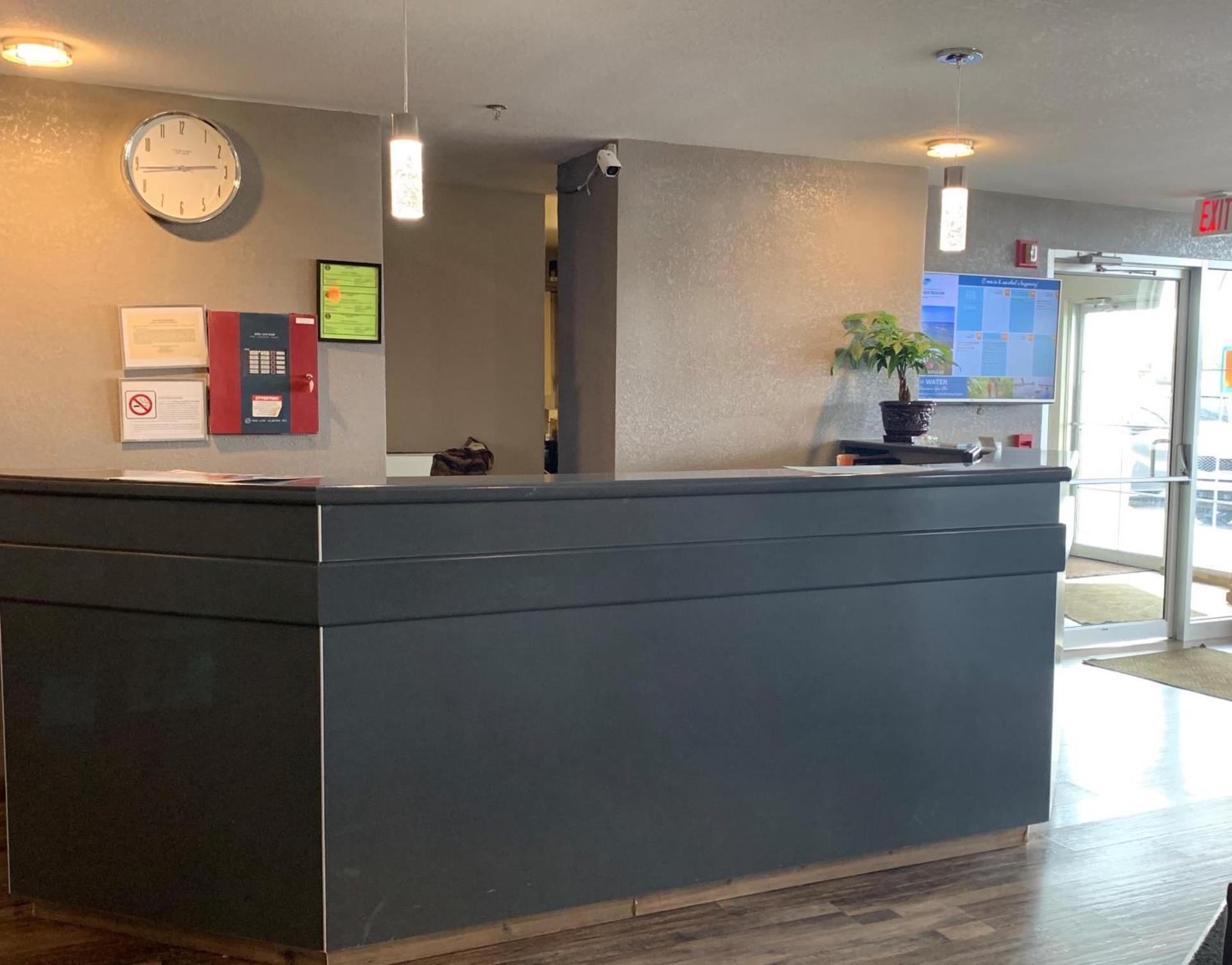 Microtel Inn & Suites by Wyndham Fond Du Lac photo 6