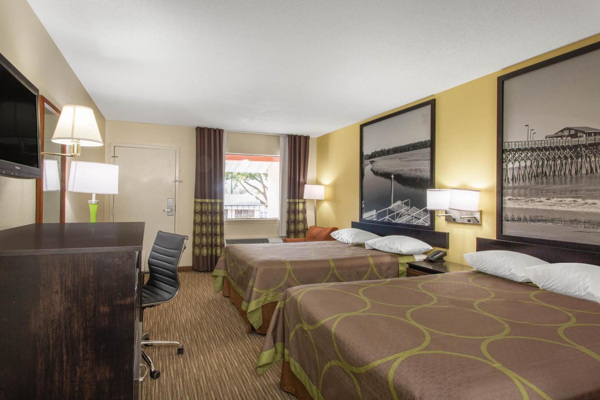 Super 8 by Wyndham Florence photo 30