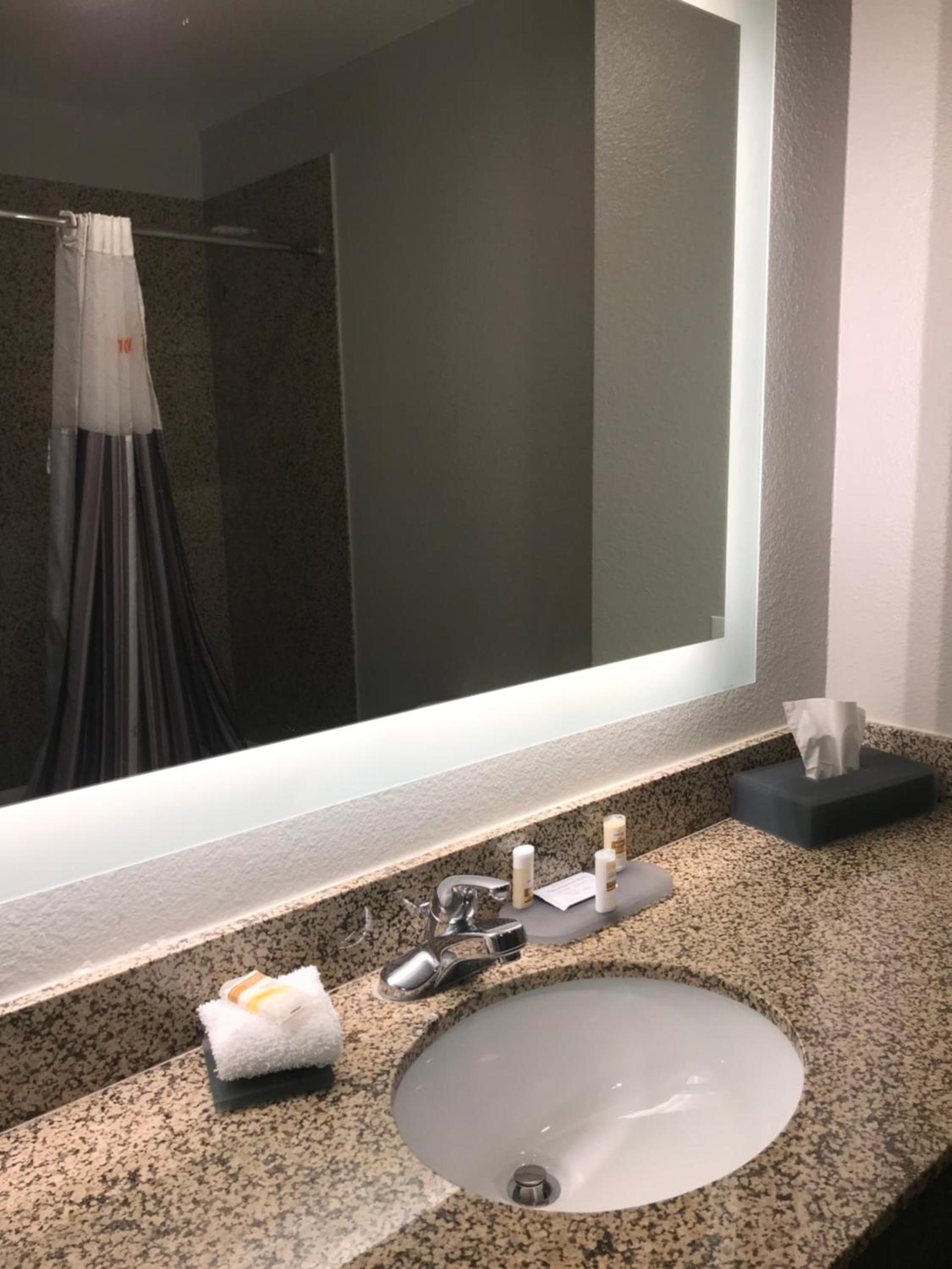 La Quinta by Wyndham Abilene Mall photo 60