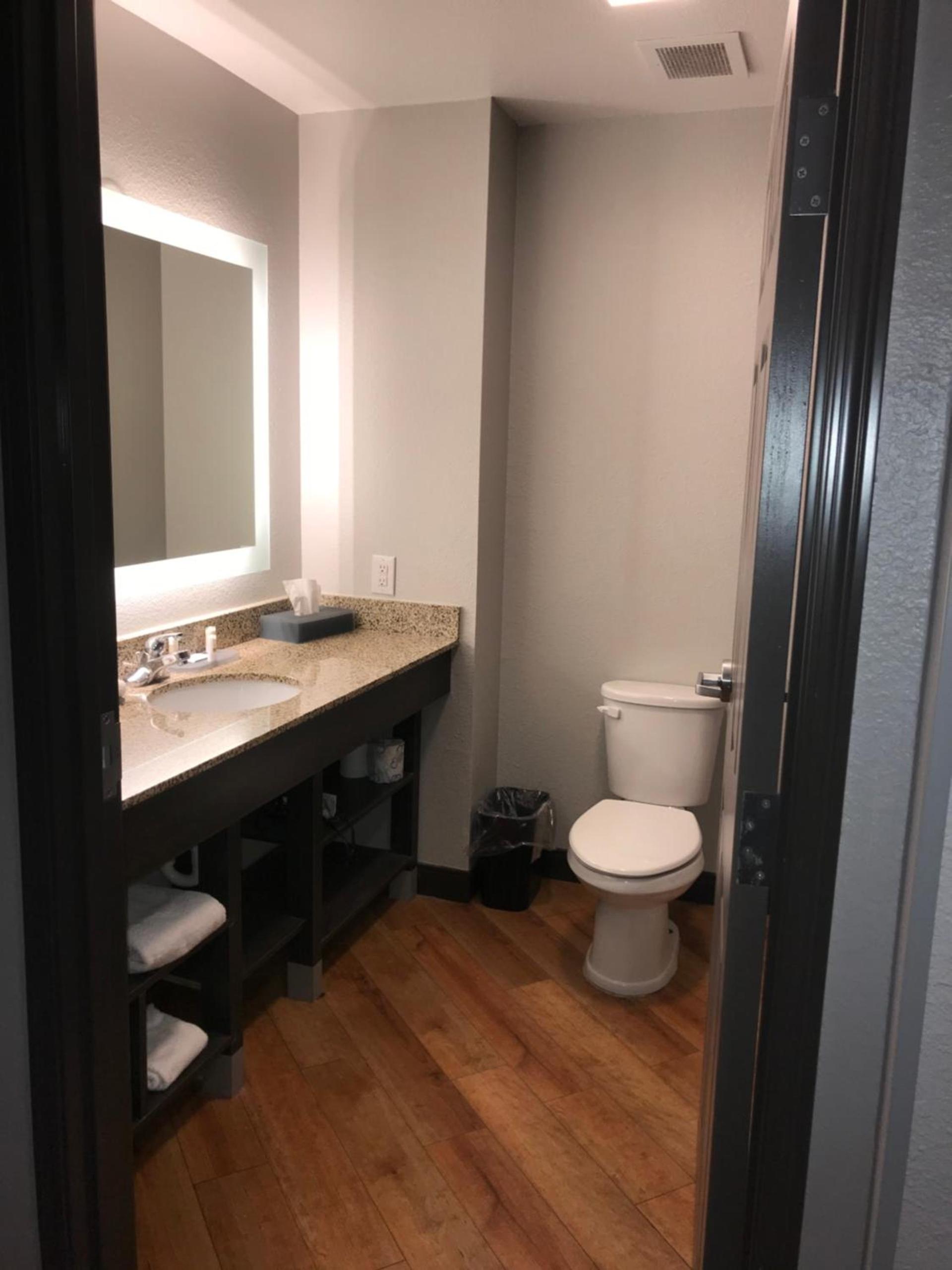 La Quinta by Wyndham Abilene Mall photo 30