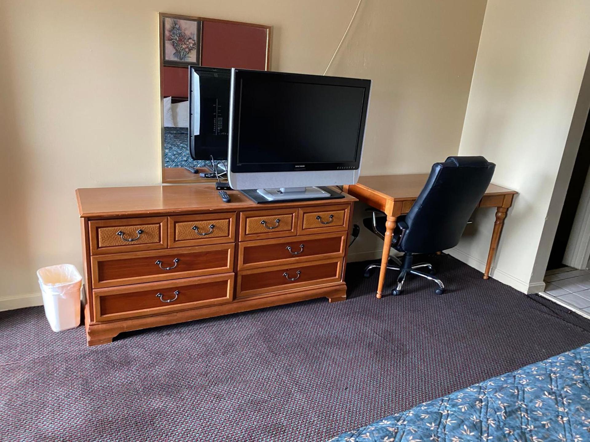Budget Inn photo 17
