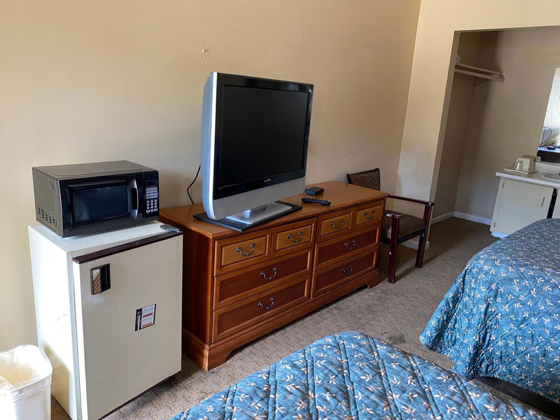 Budget Inn photo 24