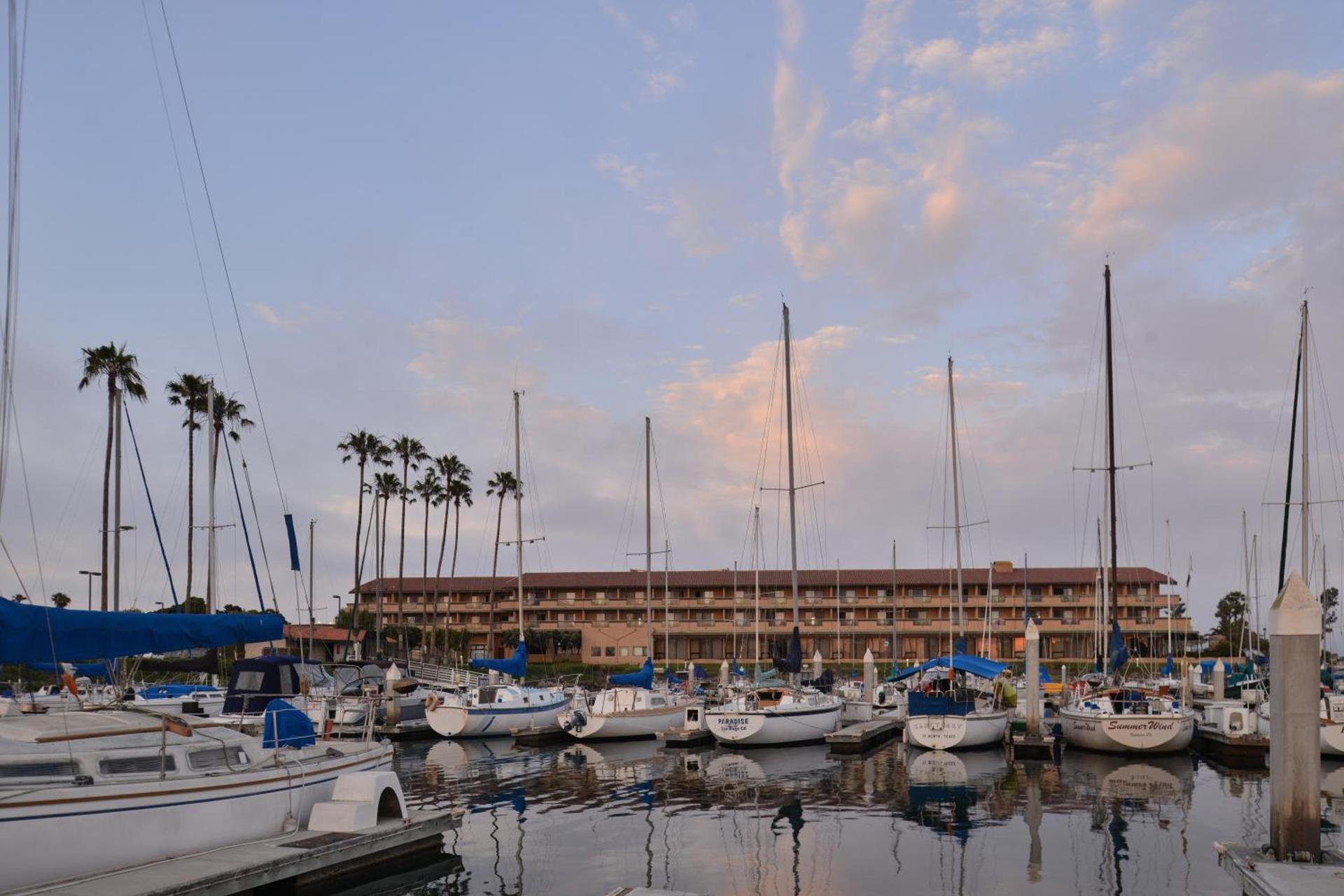 Holiday Inn Express Hotel & Suites Ventura Harbor by IHG photo 32