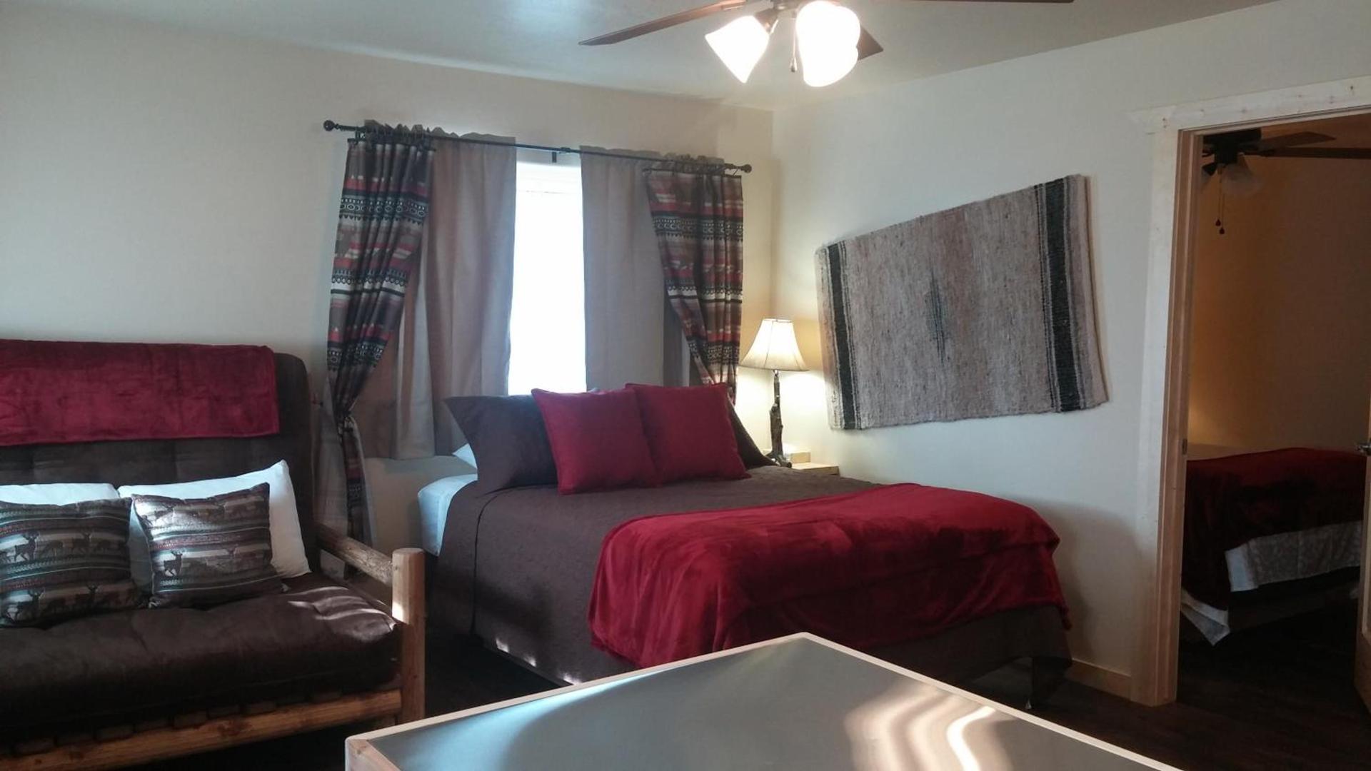 Alpaca Inn, The photo 25