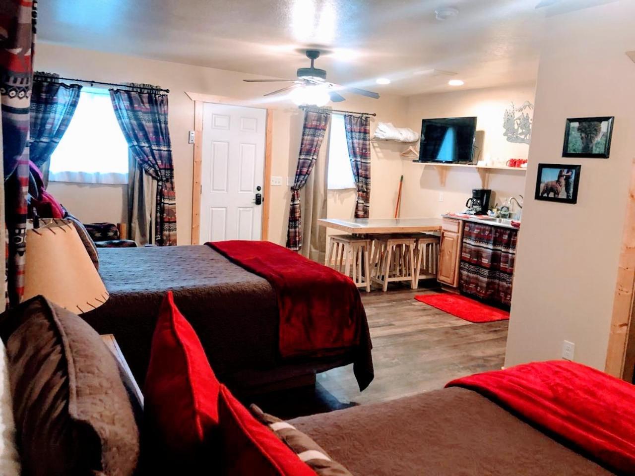 Alpaca Inn, The photo 23