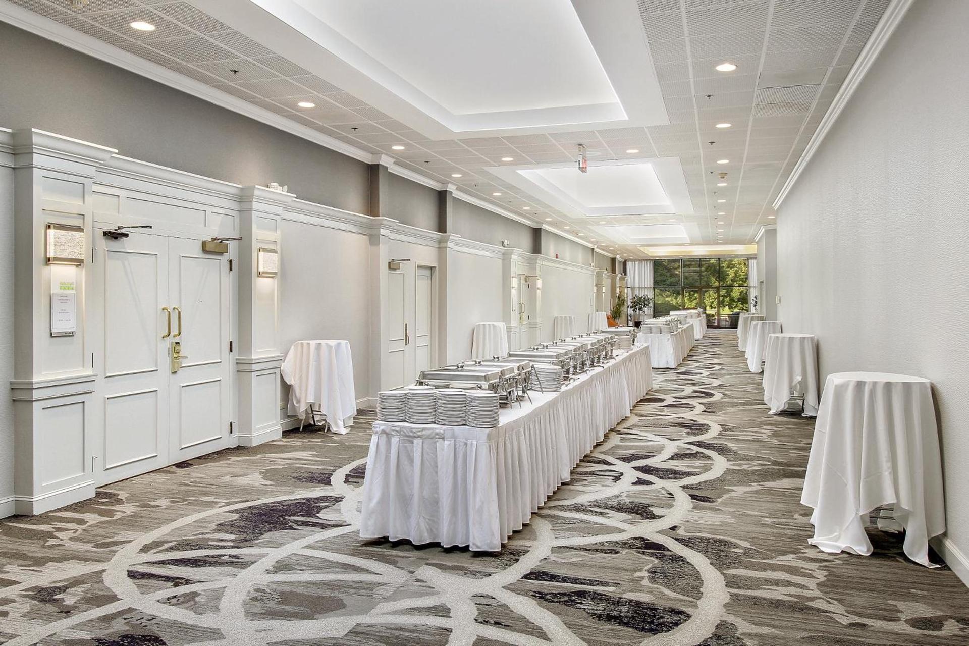Holiday Inn Chicago Nw Crystal Lk Conv Ctr by IHG photo 30
