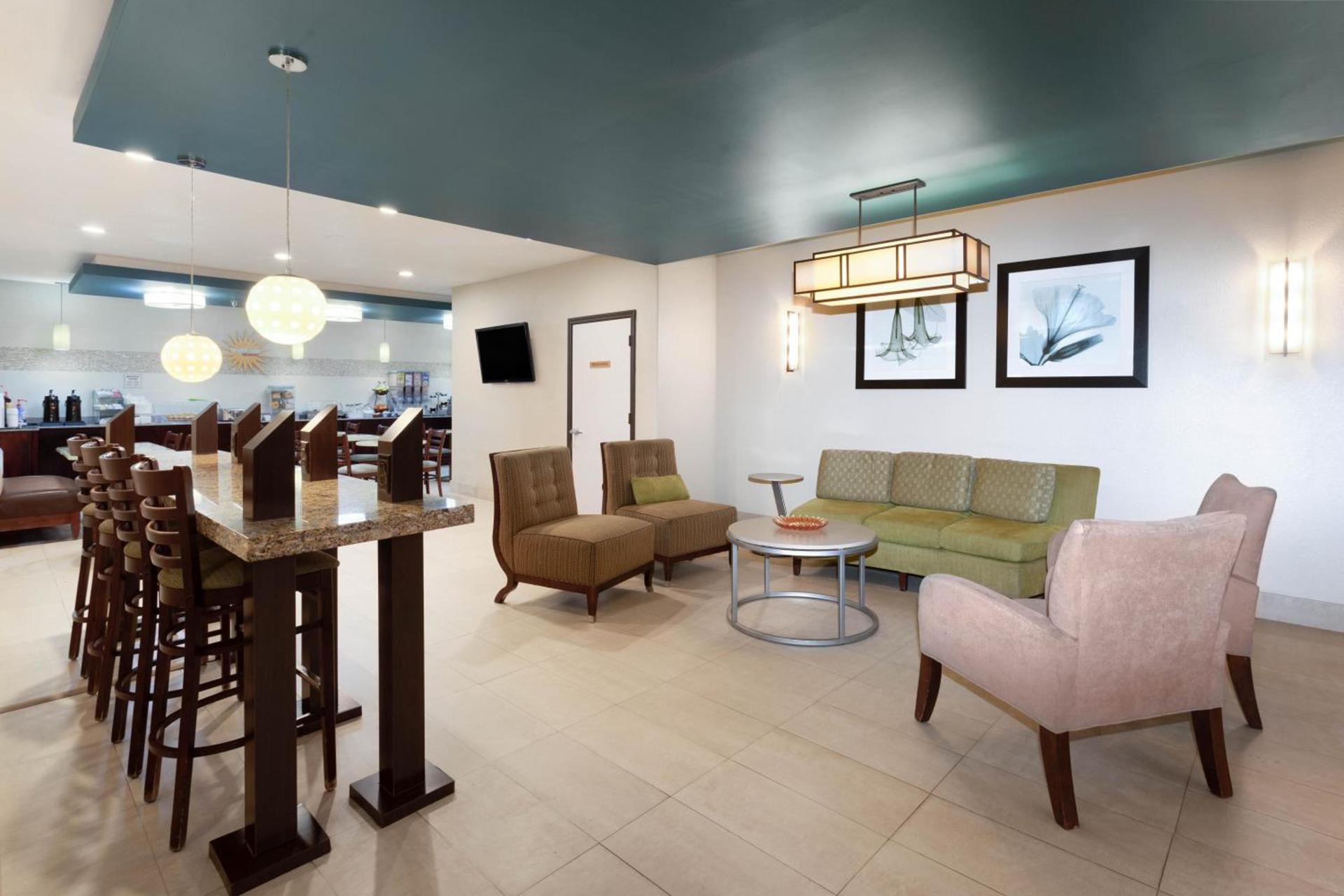 Baymont by Wyndham Henderson-Northeast Denver photo 88