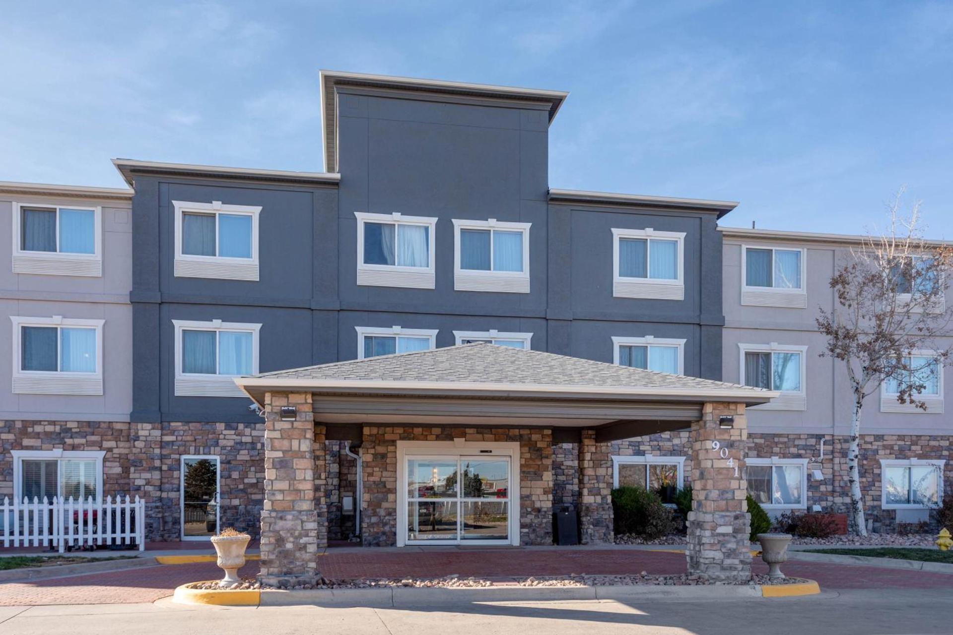 Baymont by Wyndham Henderson-Northeast Denver photo 69