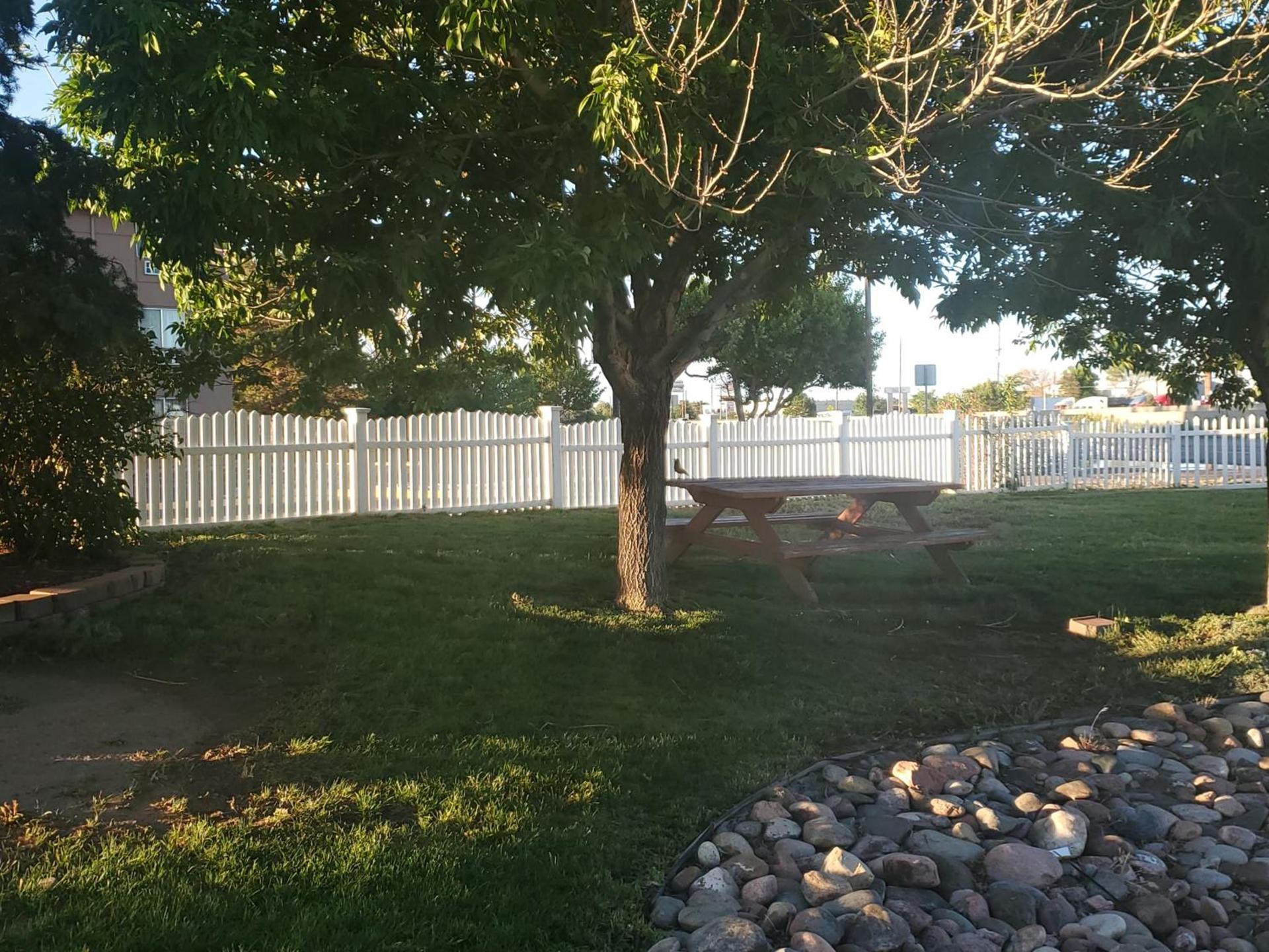 Baymont by Wyndham Henderson-Northeast Denver photo 76