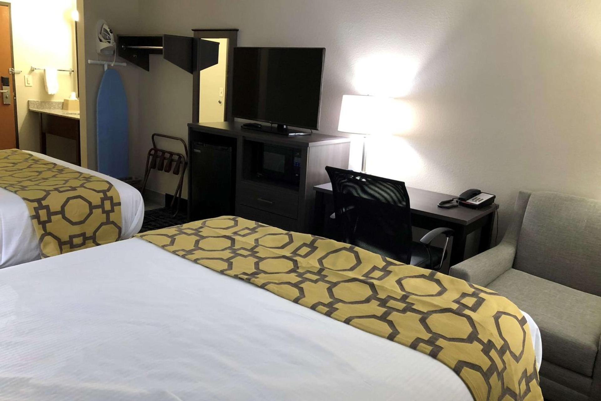 Baymont by Wyndham Joliet photo 7